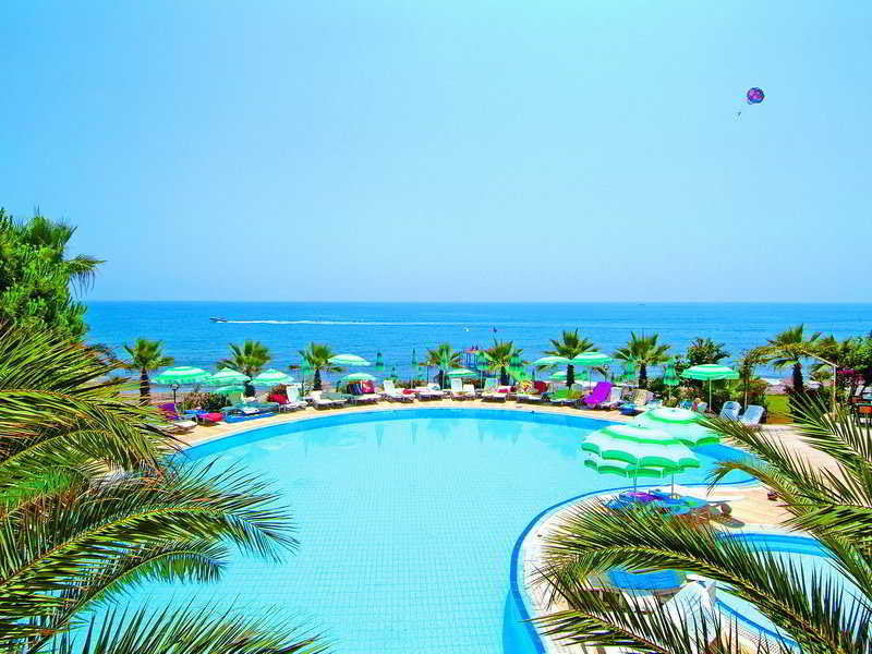 Anitas Beach Hotel