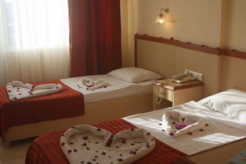 Club Tess Otel