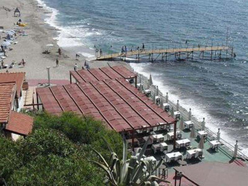 Club Tropical Beach Hotel