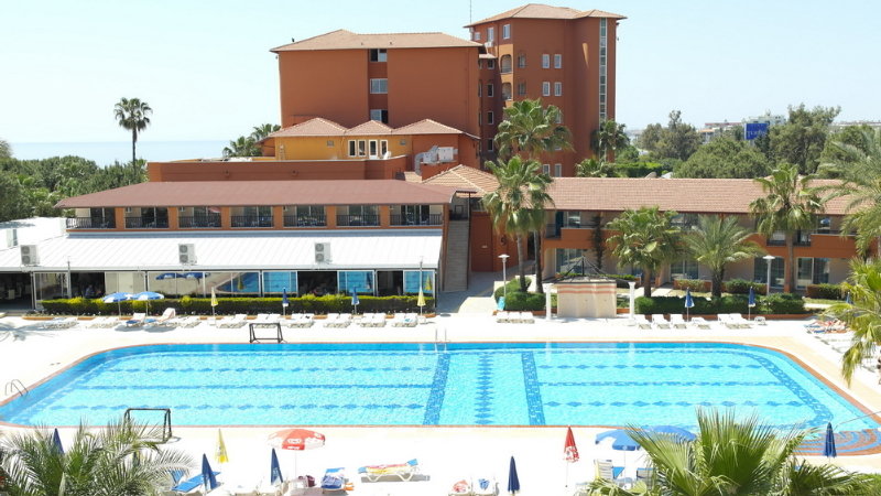 Club Turtas Beach Hotel