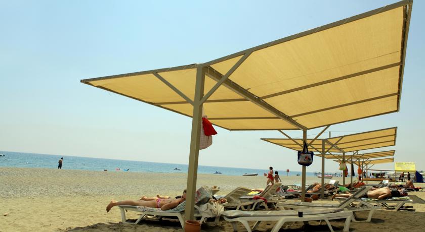 Club Turtas Beach Hotel