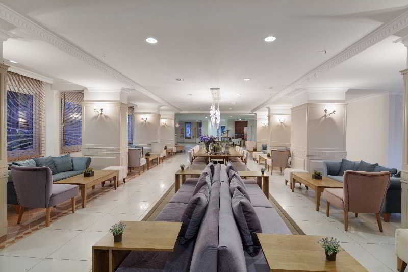 Club Turtas Beach Hotel