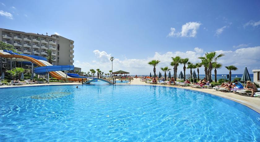 Aria Resort & Spa