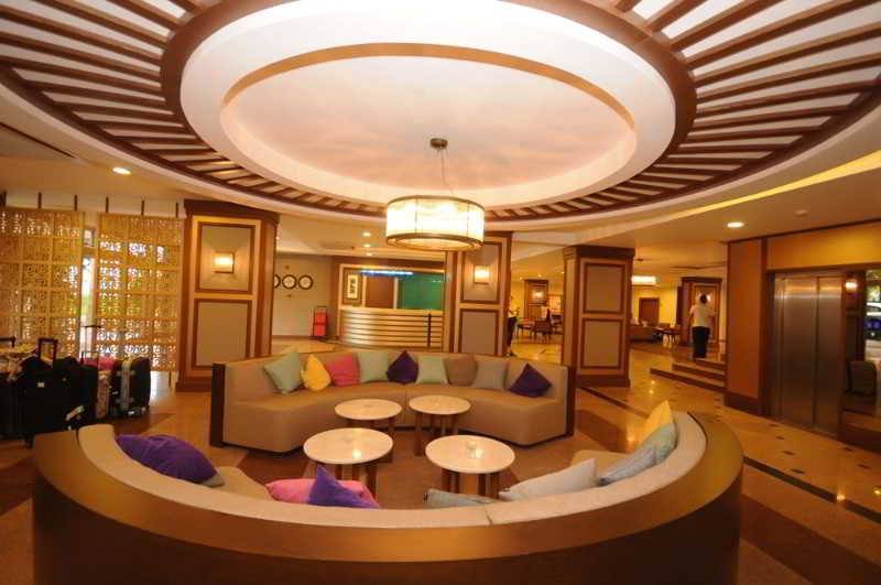 Insula Resort & Spa