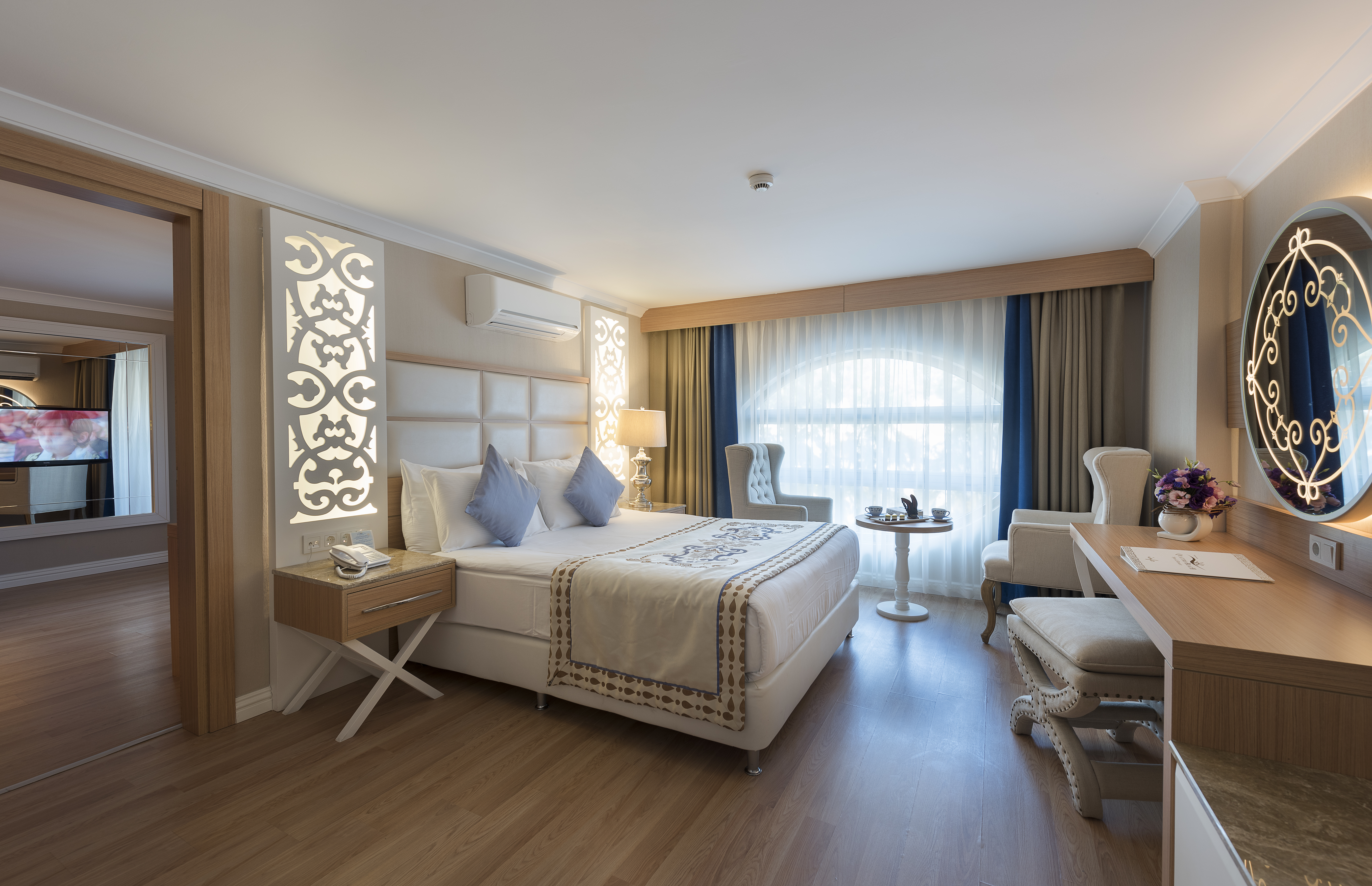 Quattro Beach Spa & Resort Hotel