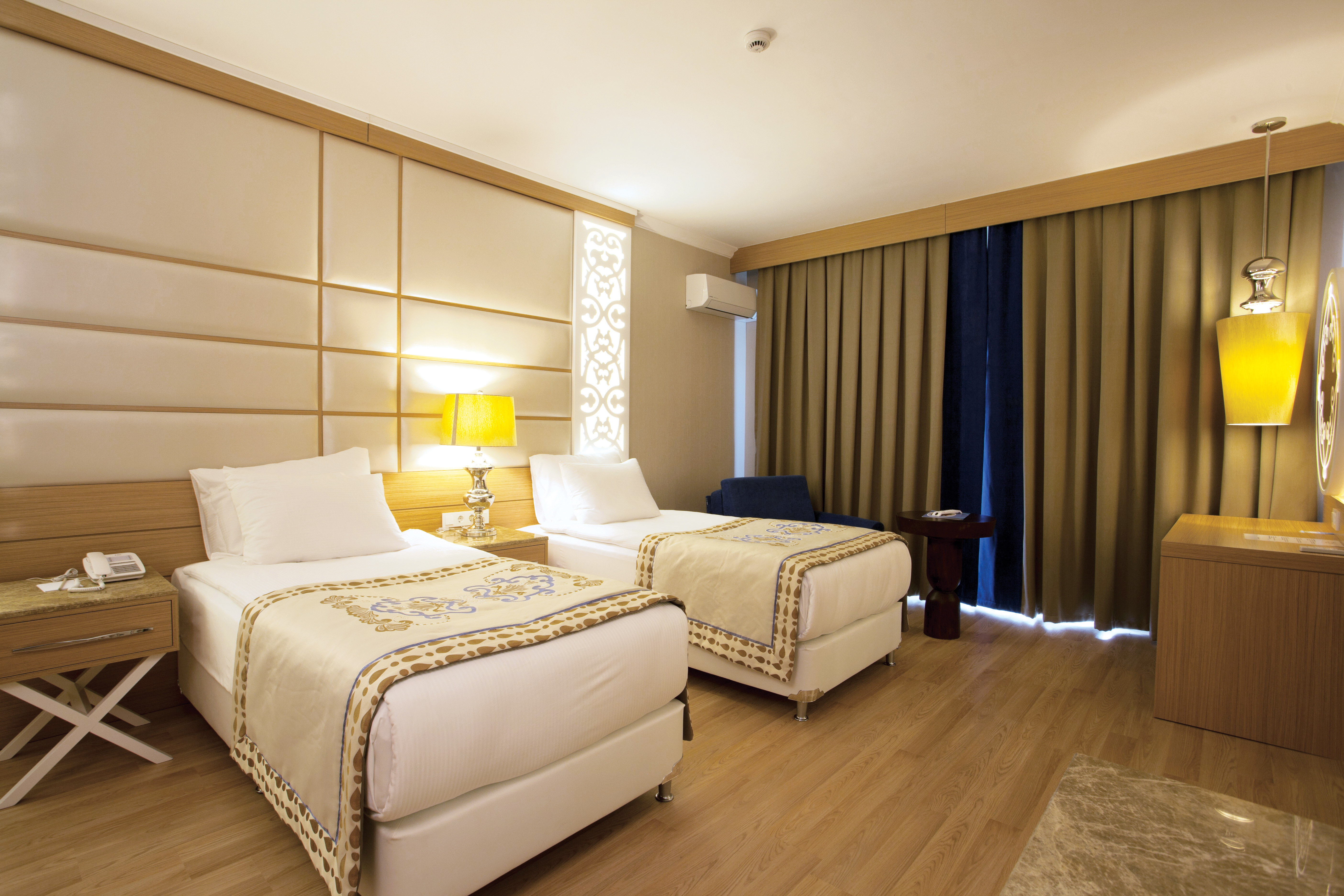 Quattro Beach Spa & Resort Hotel