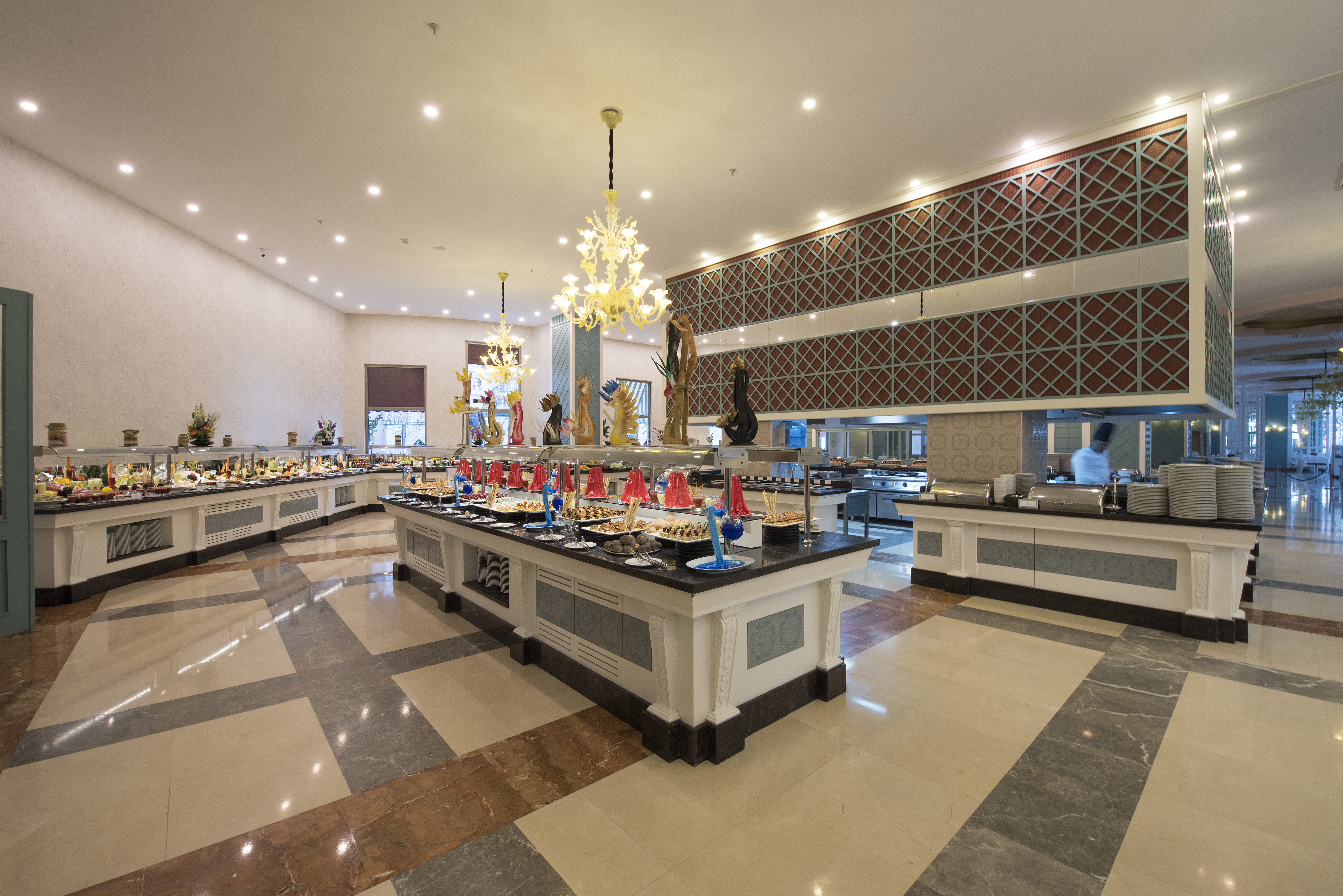 Quattro Beach Spa & Resort Hotel