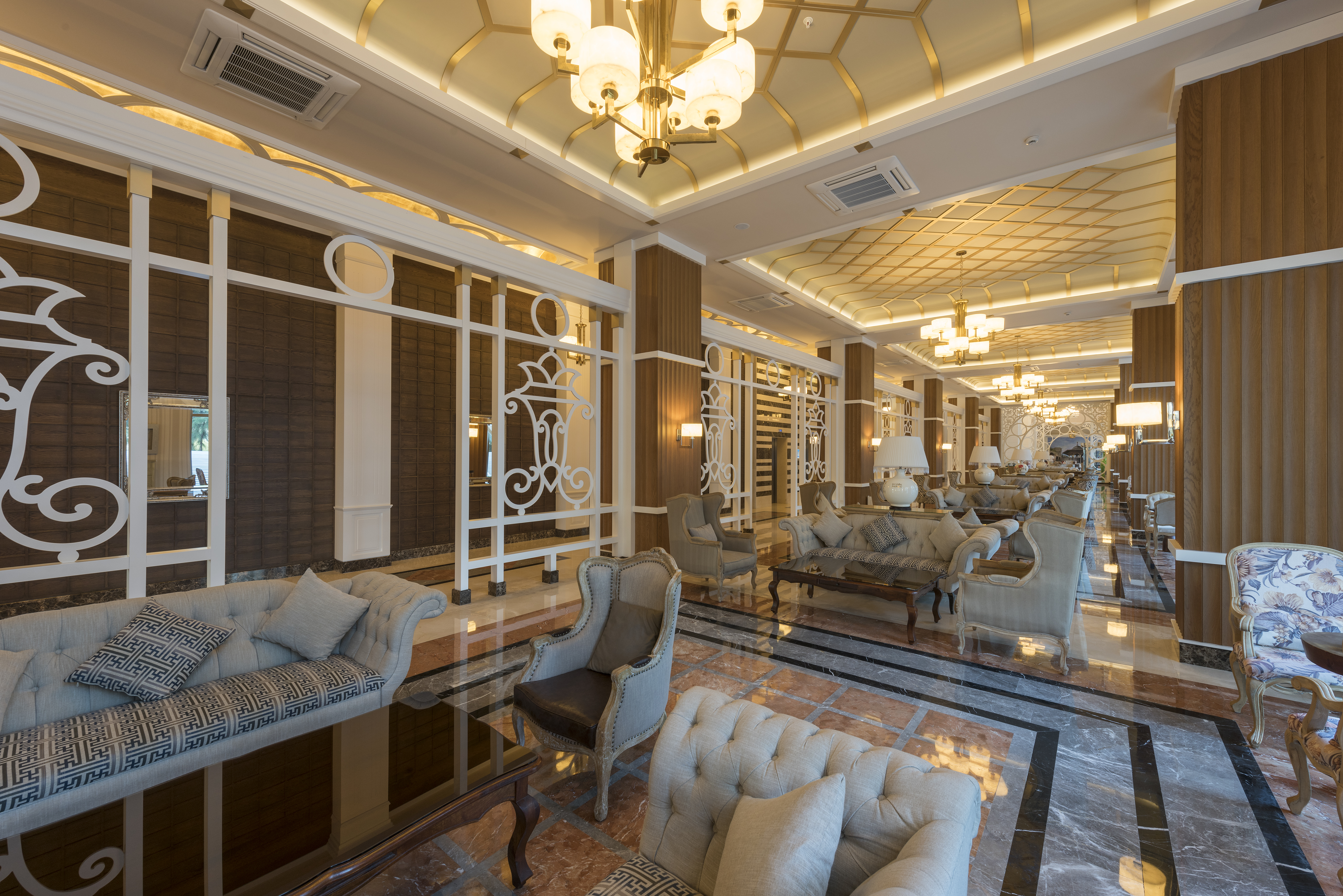 Quattro Beach Spa & Resort Hotel