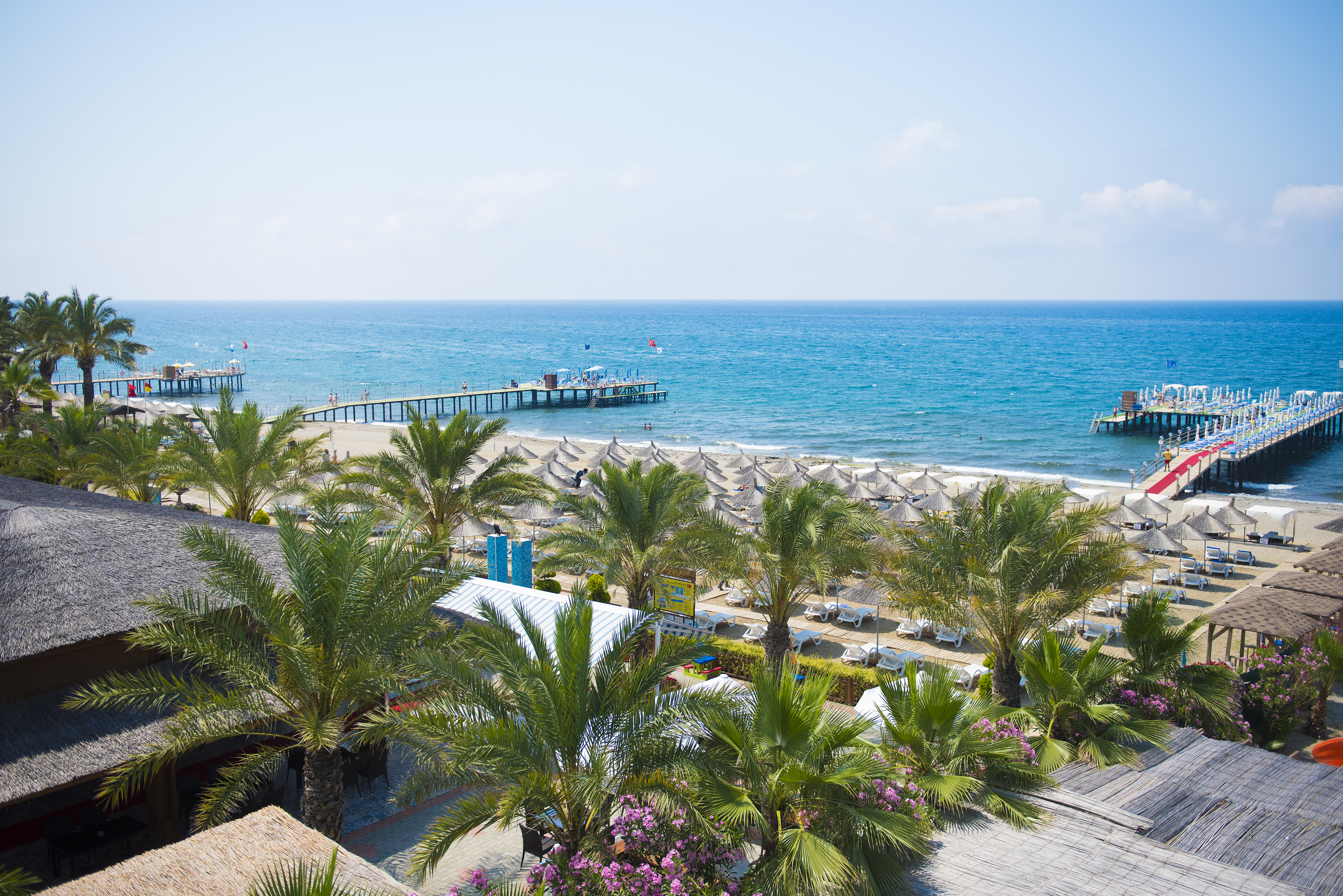 Quattro Beach Spa & Resort Hotel