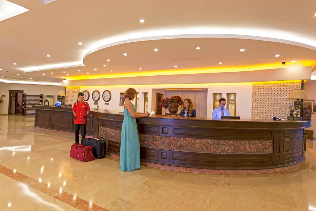 Royal Garden Suit Hotel