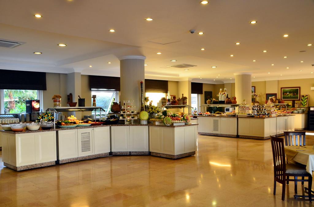 Royal Garden Suit Hotel