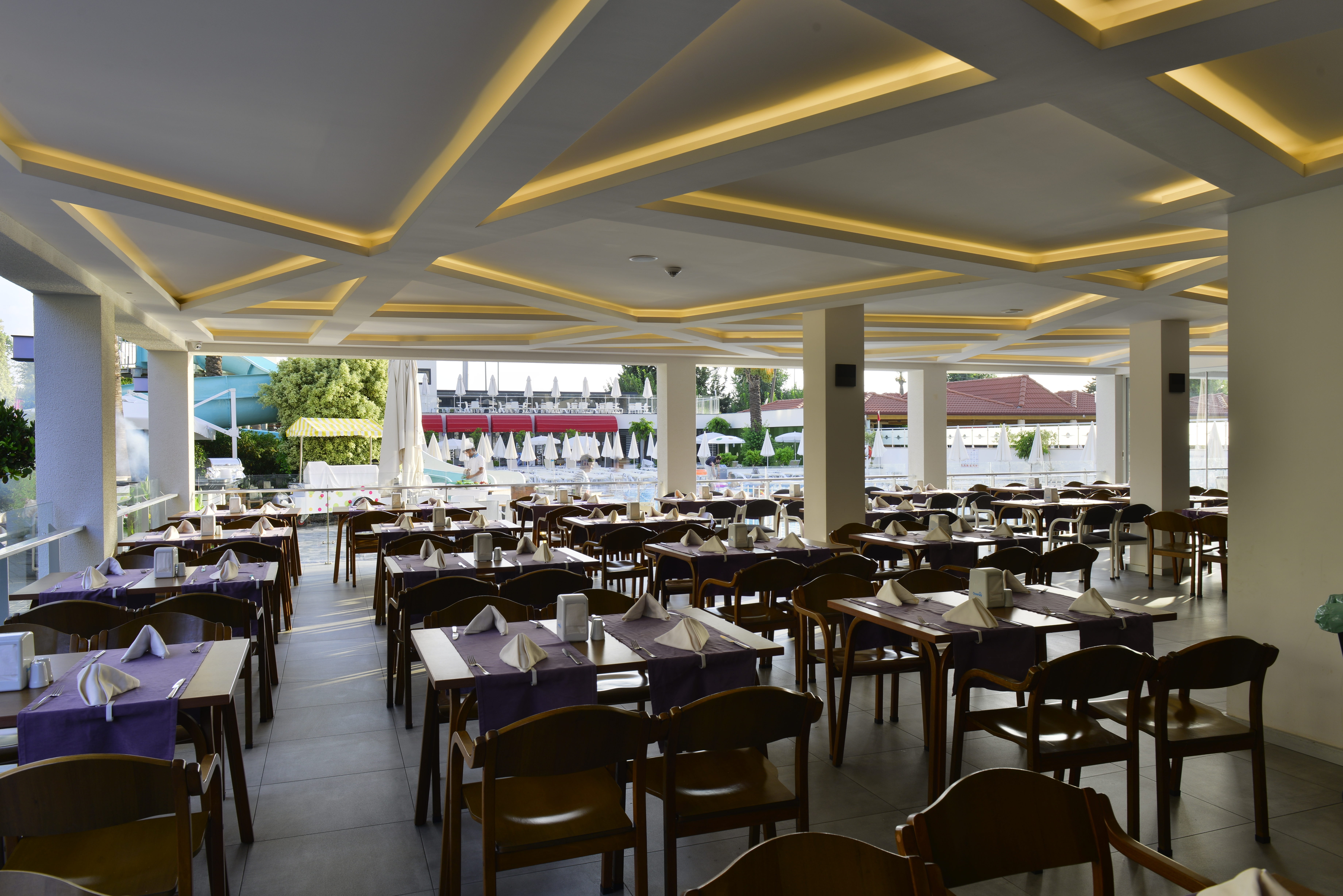 White City Beach Hotel