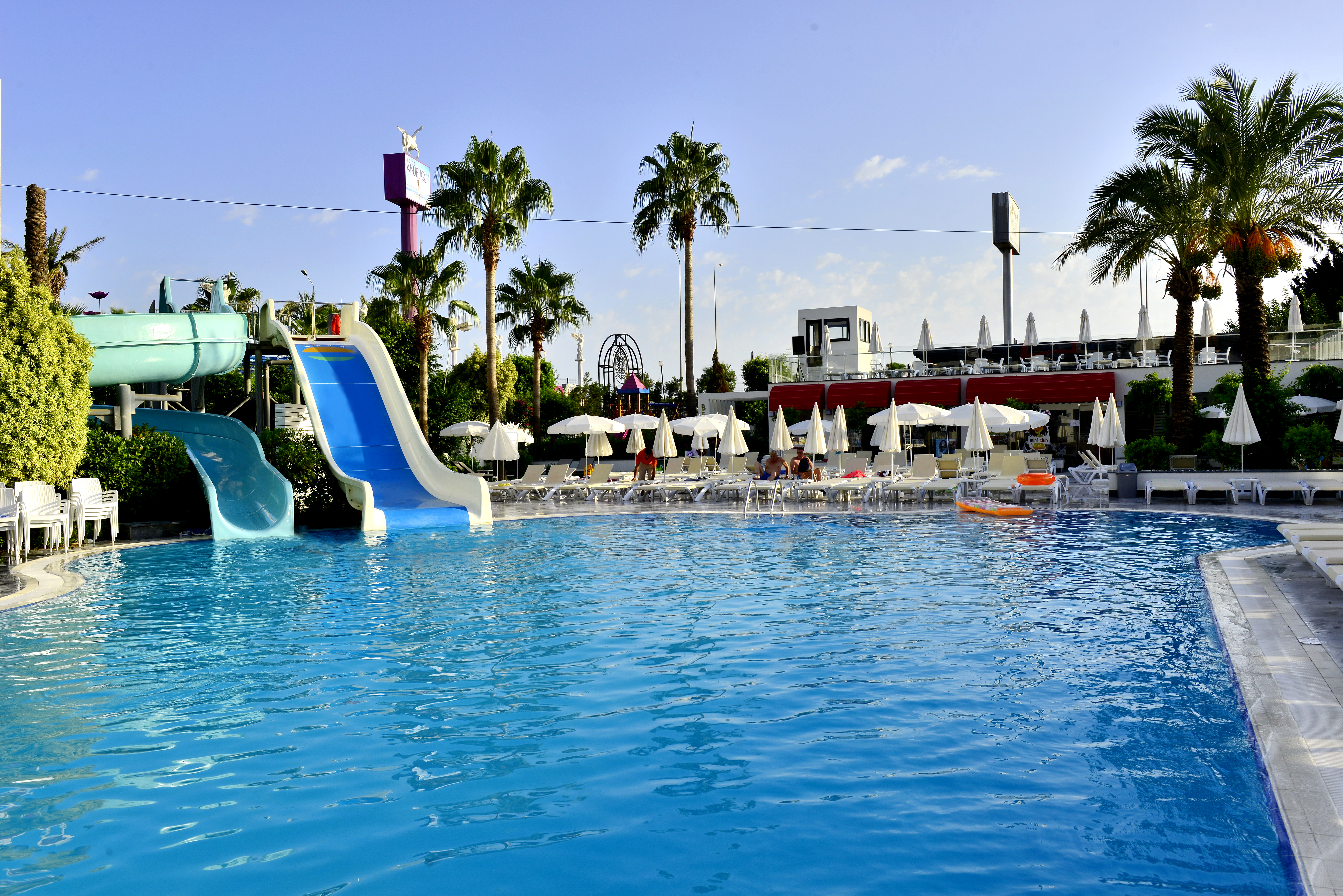 White City Beach Hotel