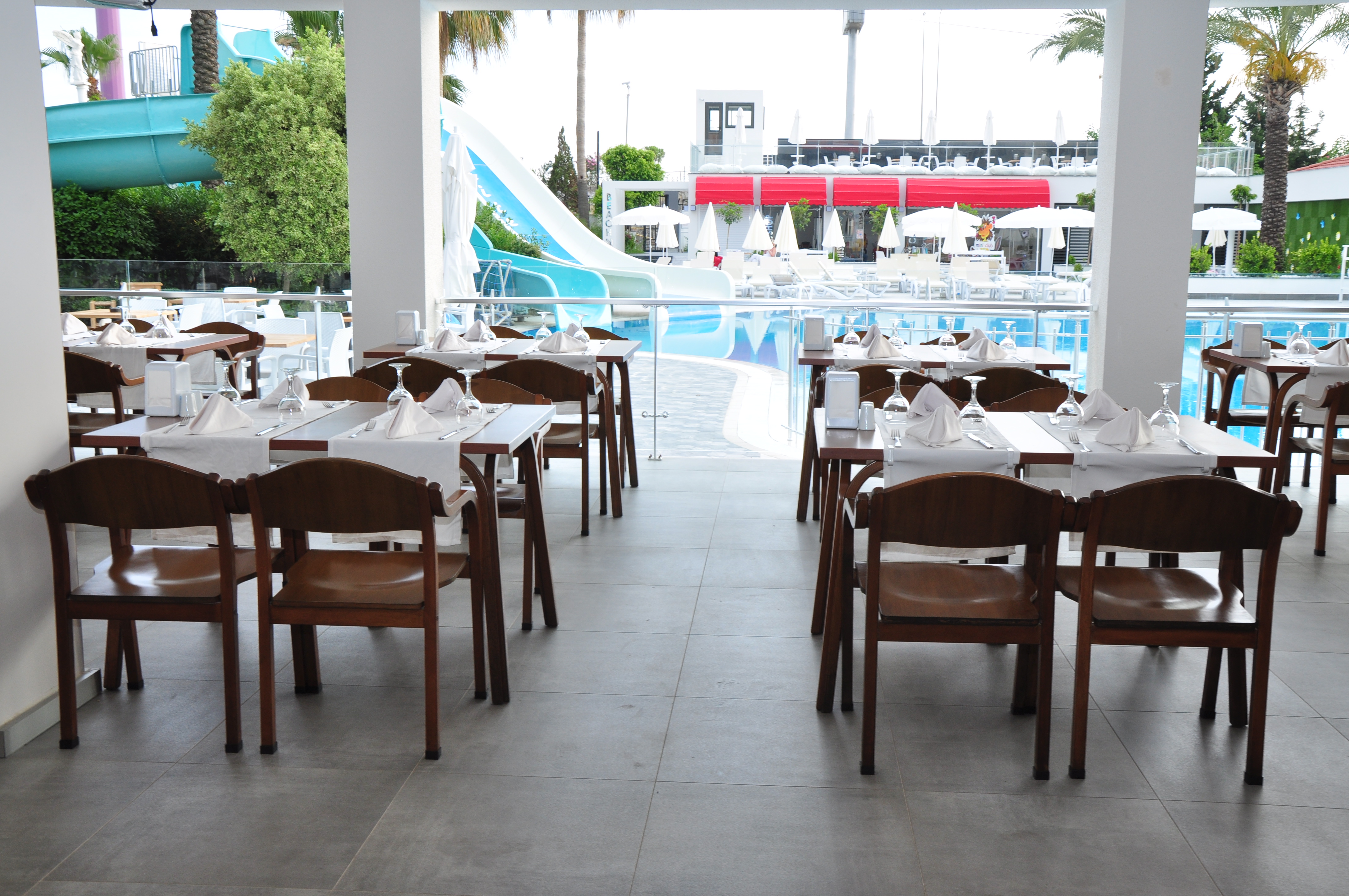 White City Beach Hotel