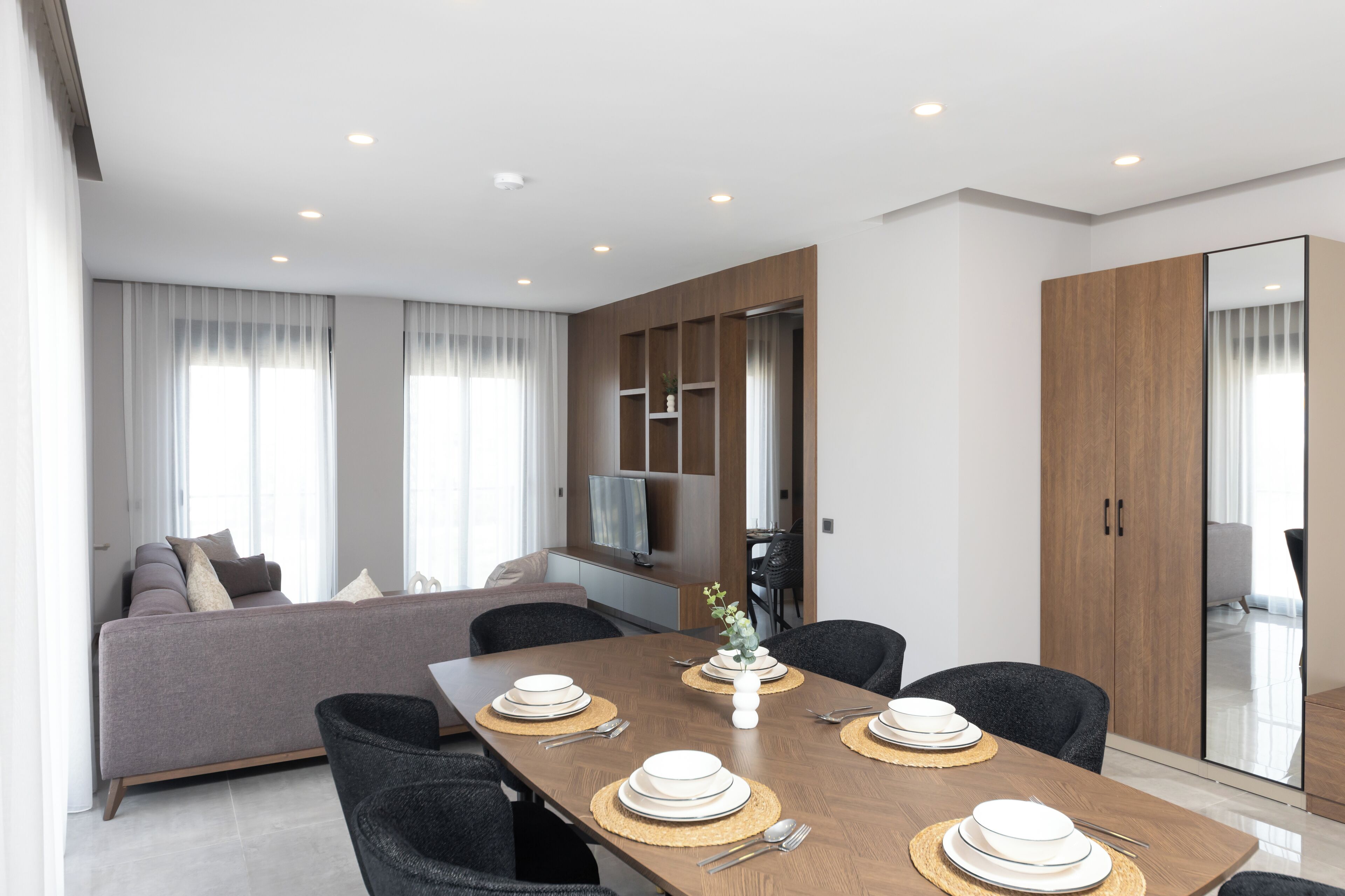 Bi Suites