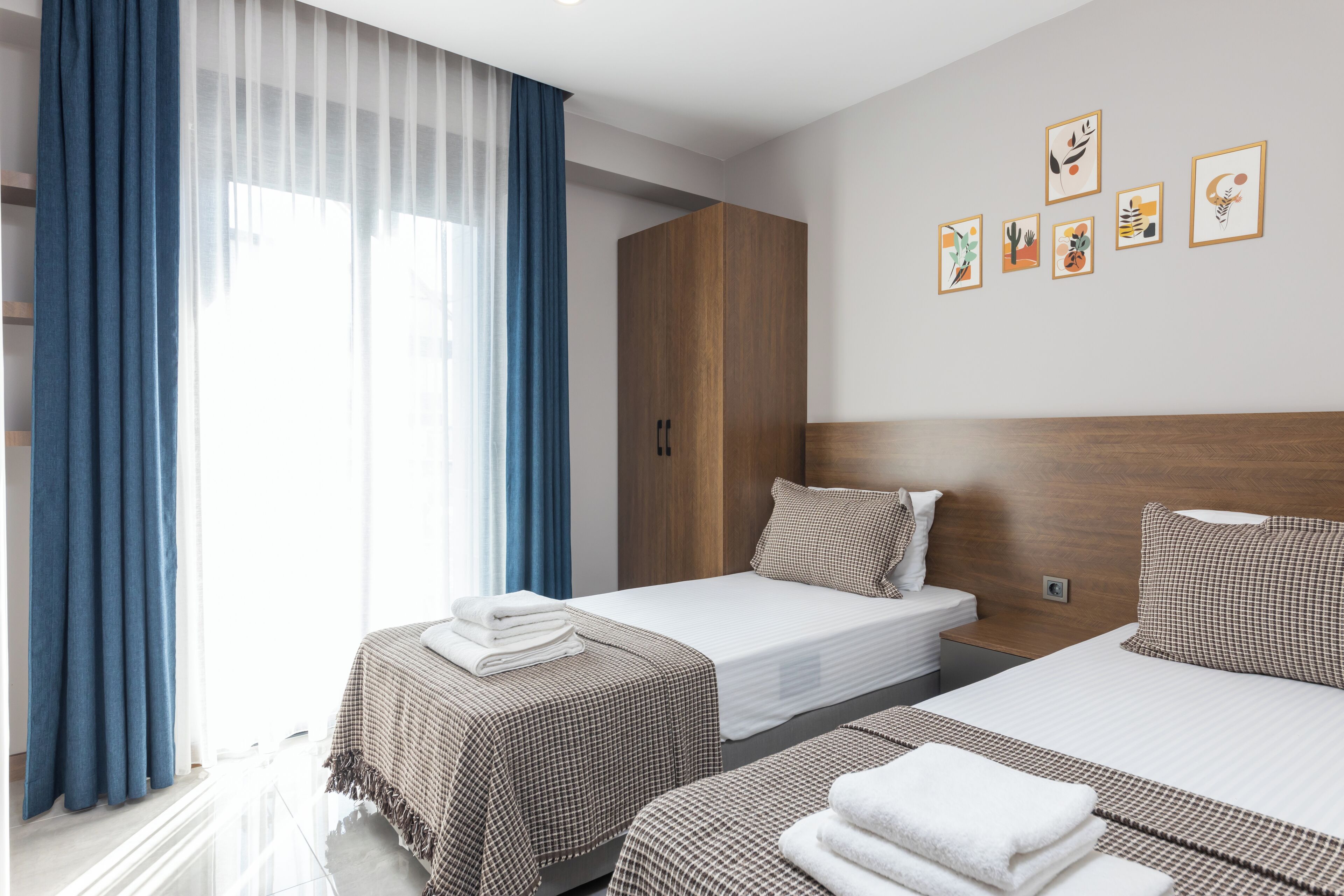 Bi Suites