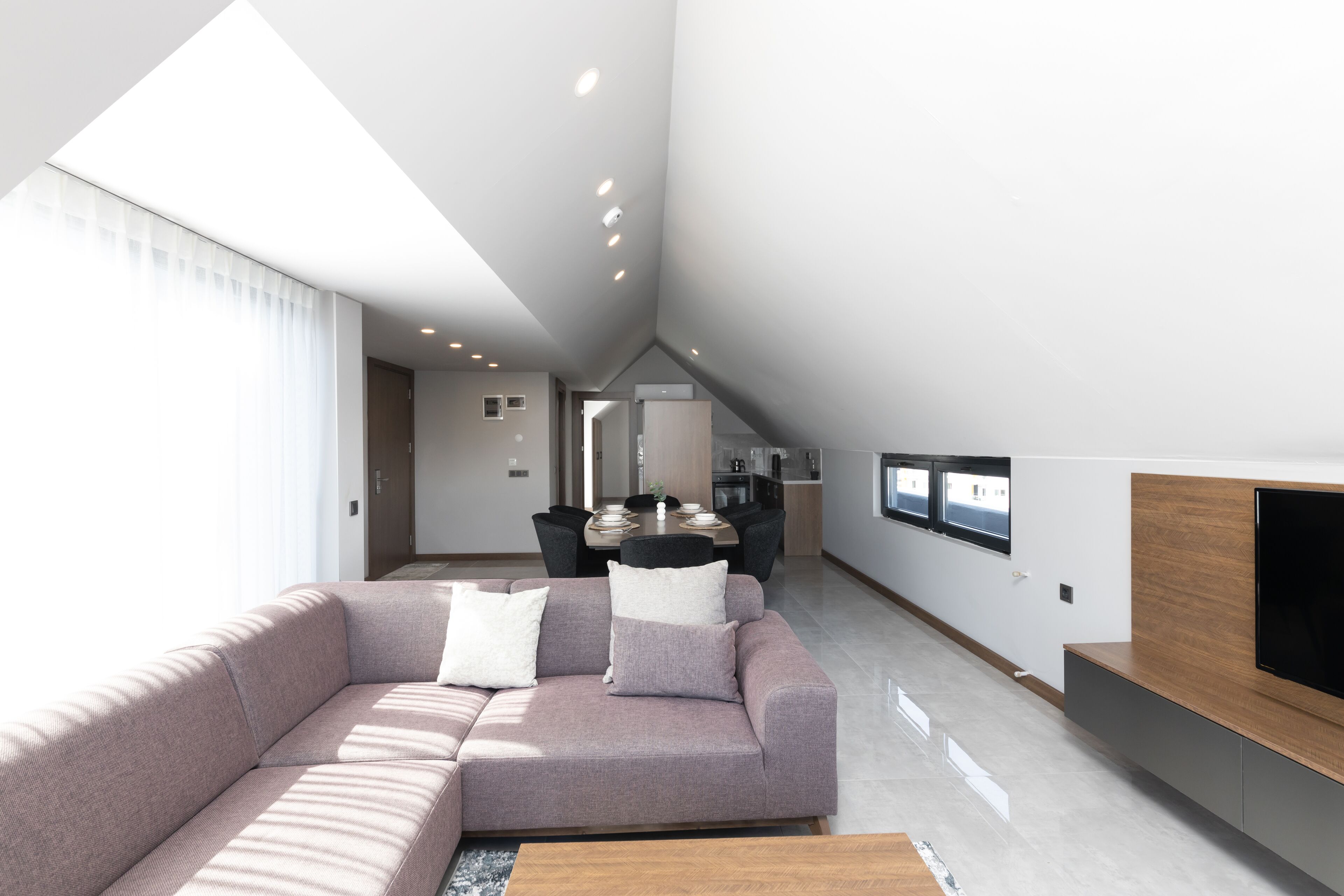 Bi Suites