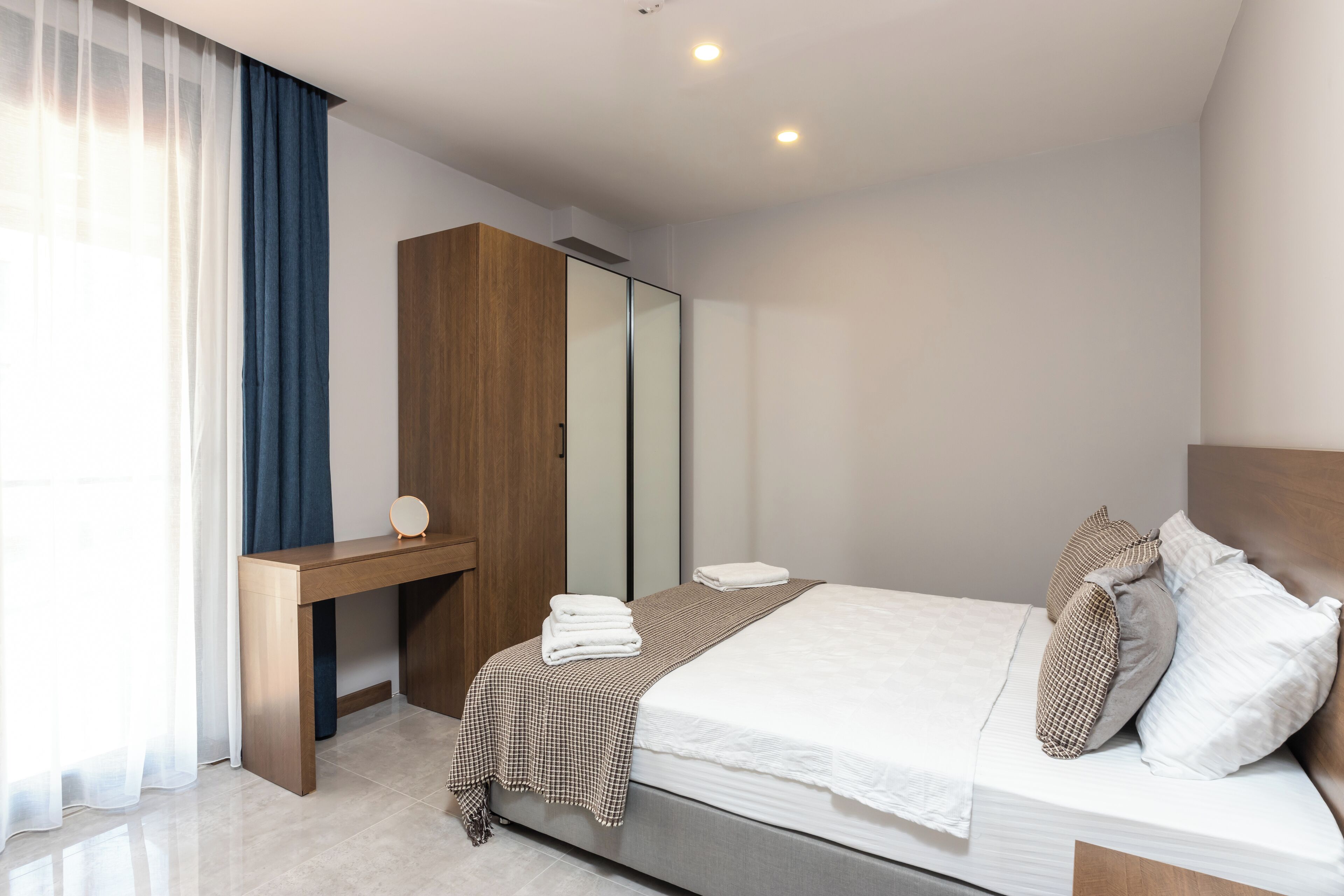 Bi Suites