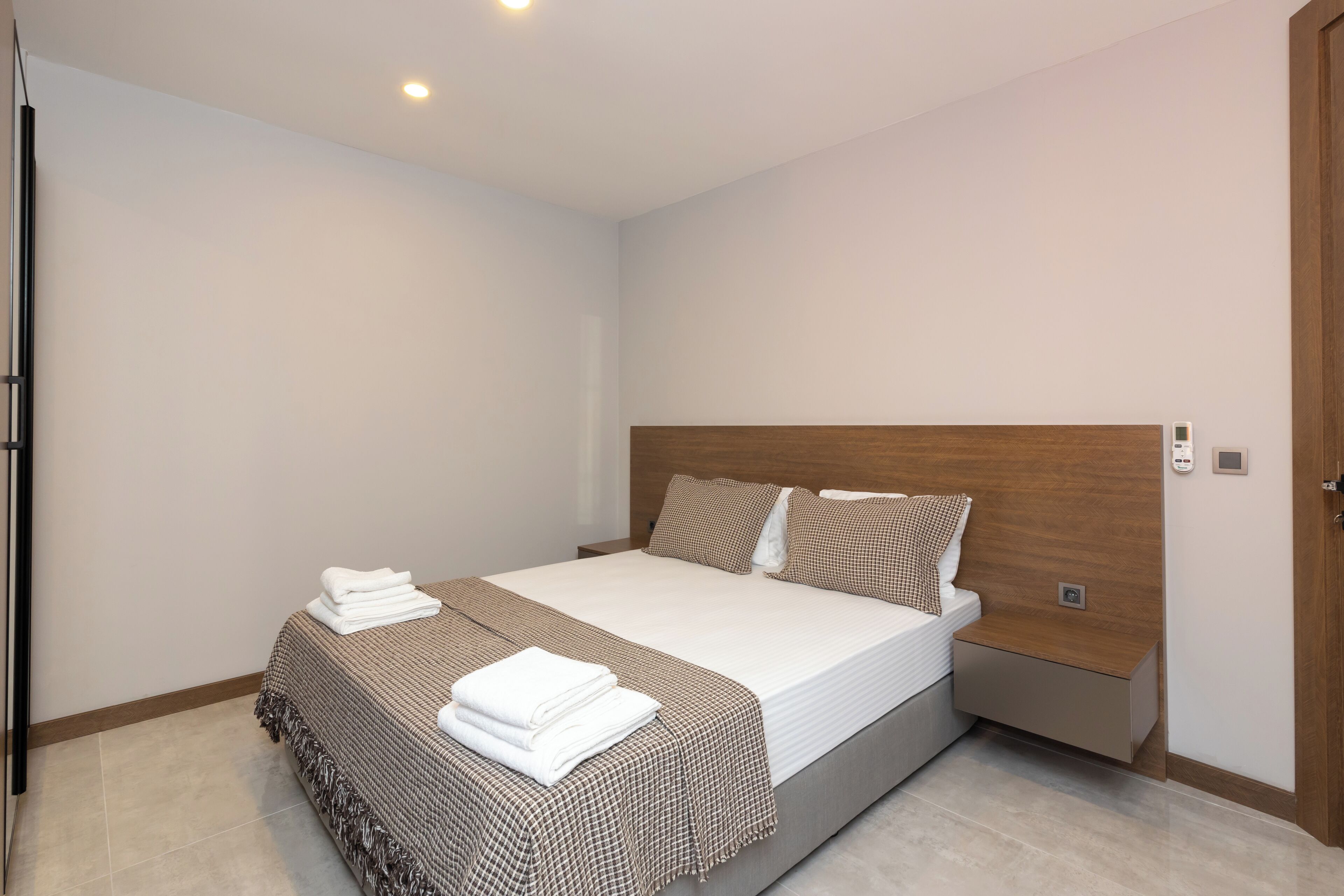 Bi Suites