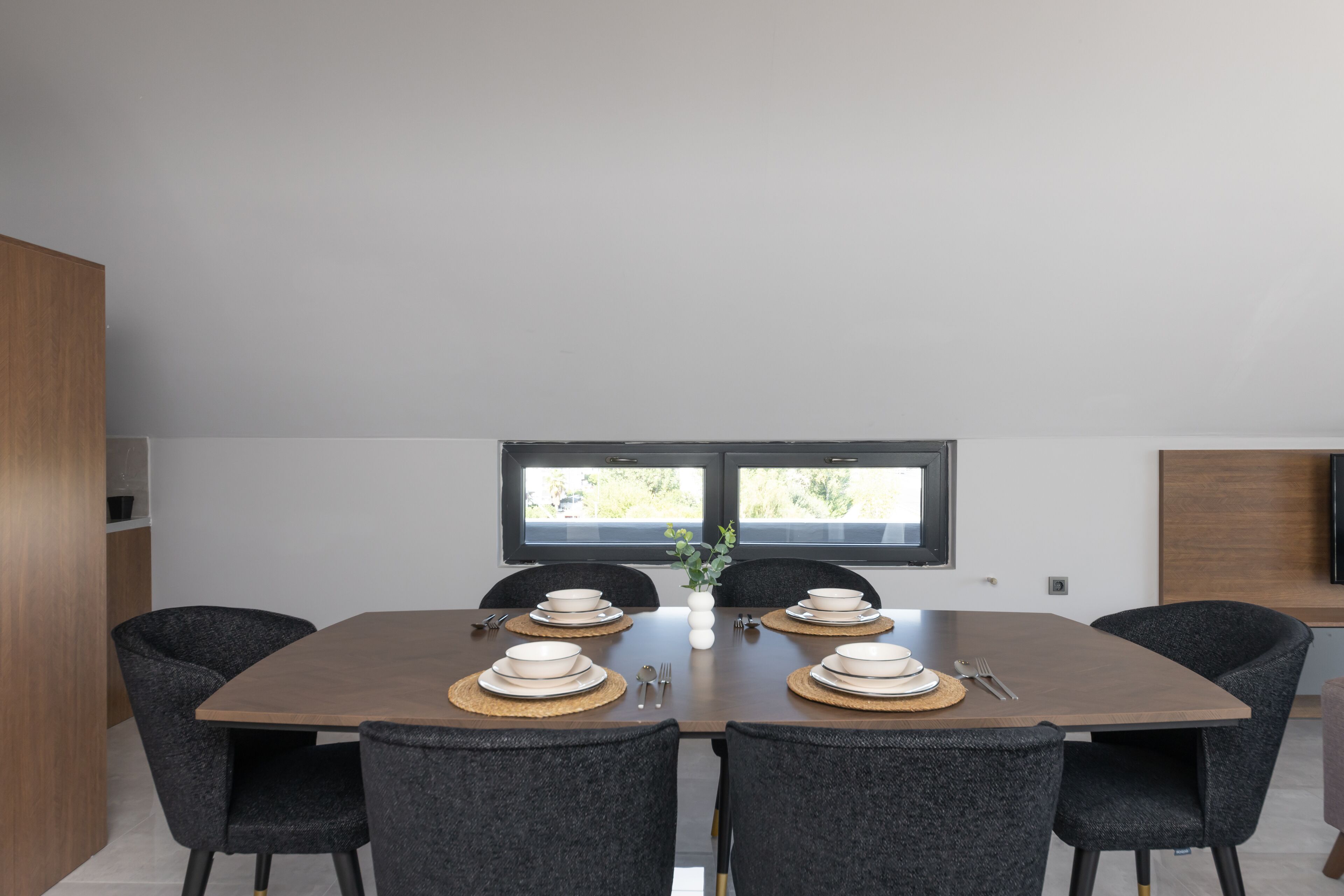 Bi Suites