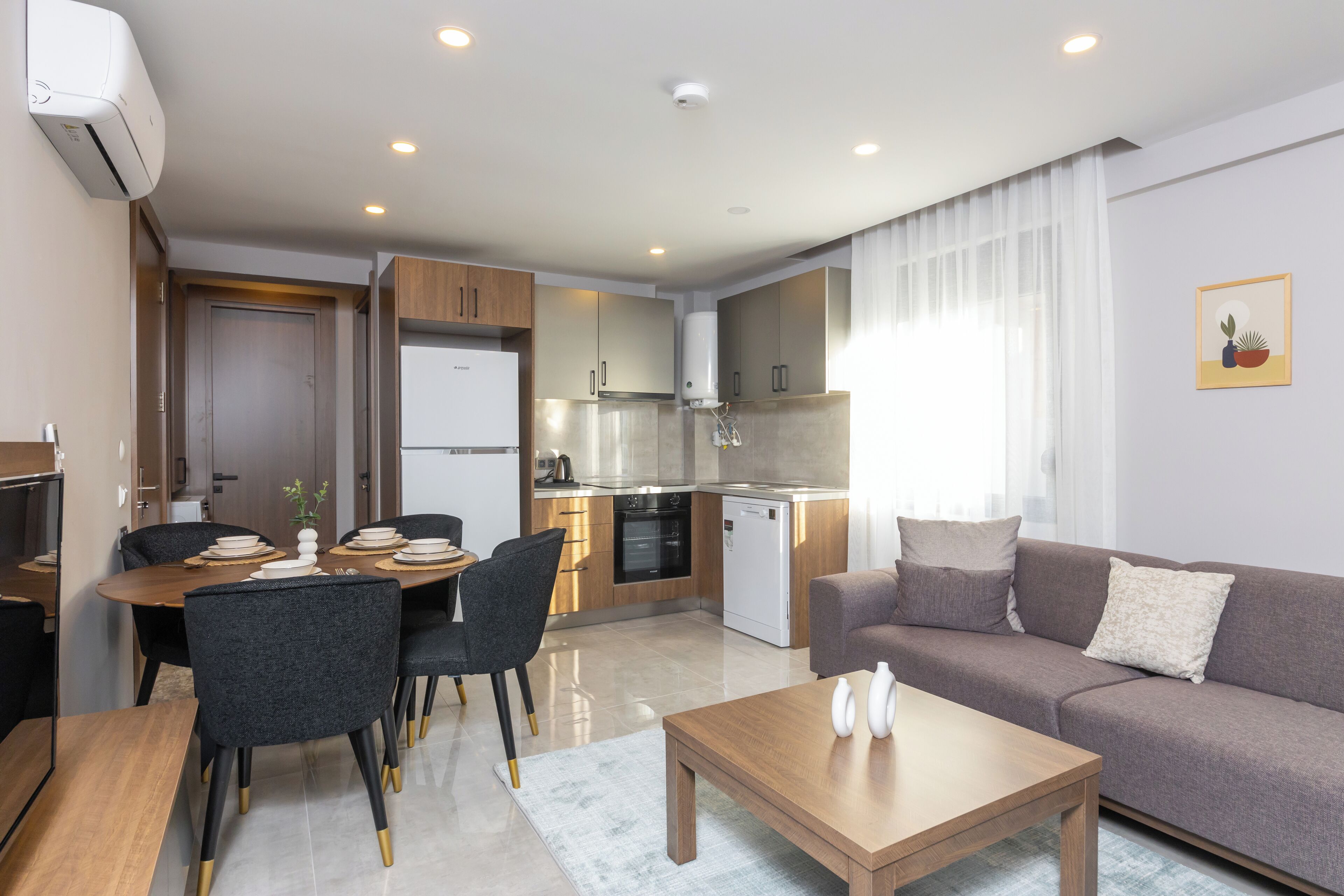 Bi Suites