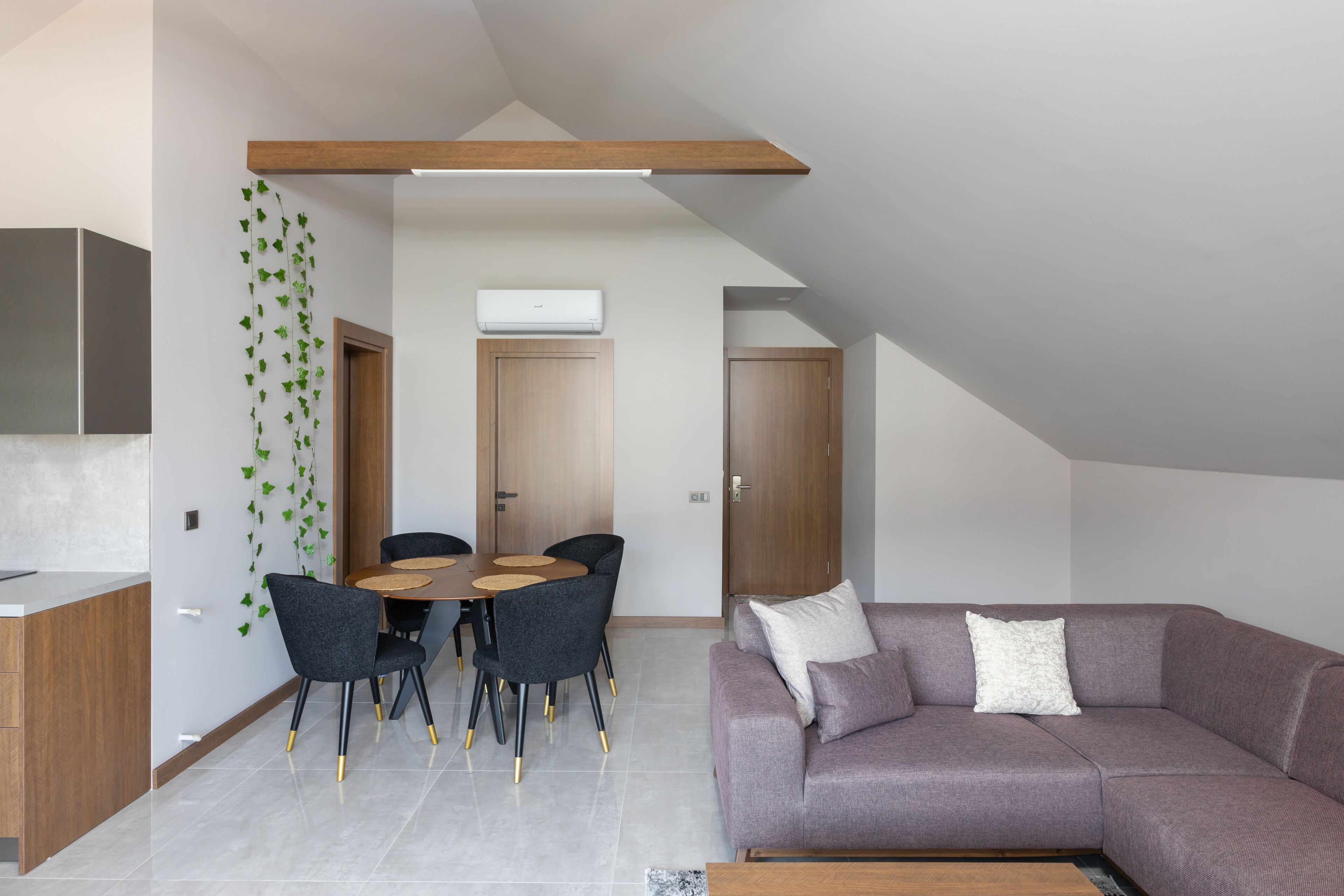 Bi Suites