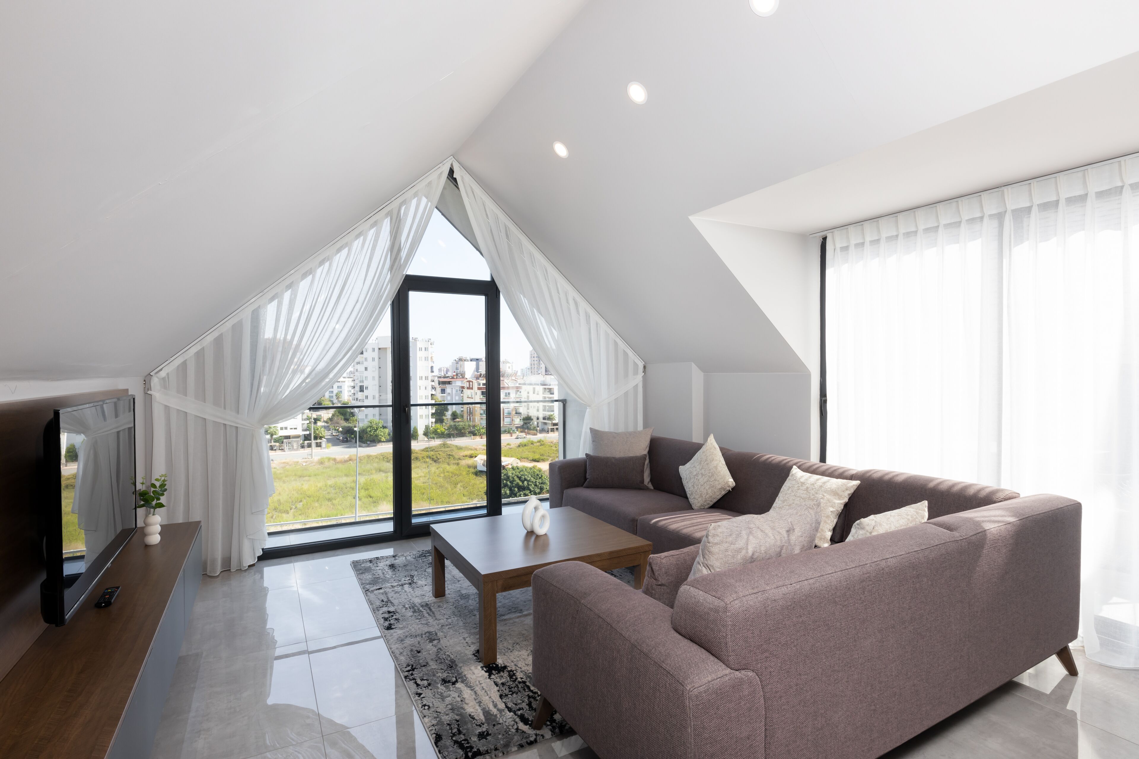 Bi Suites