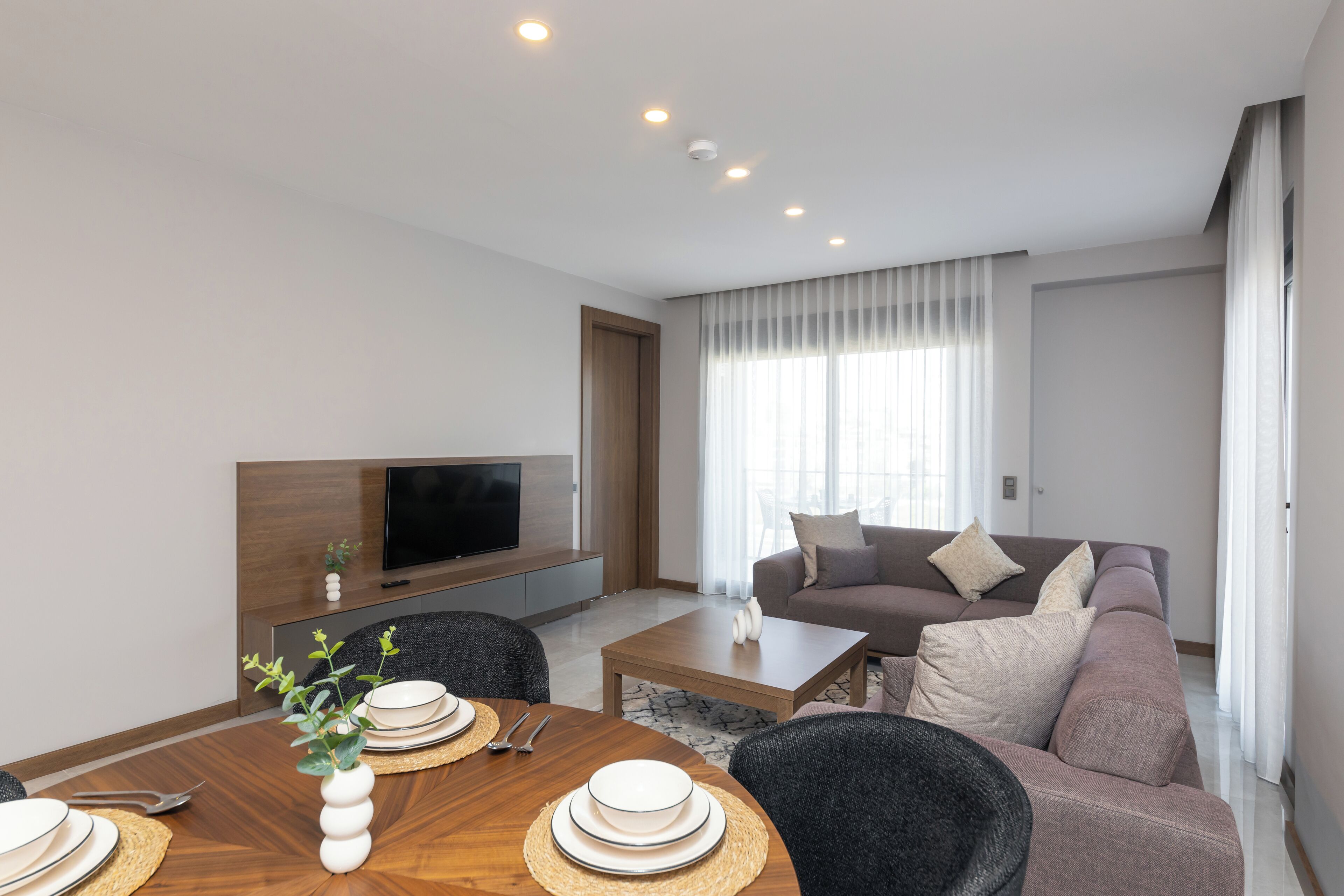 Bi Suites