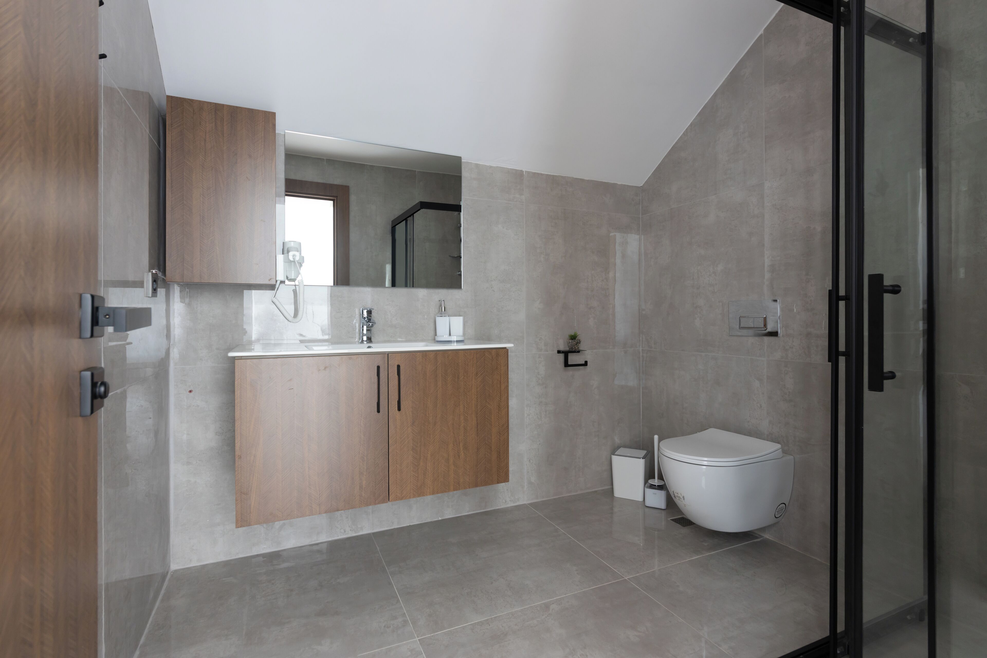 Bi Suites