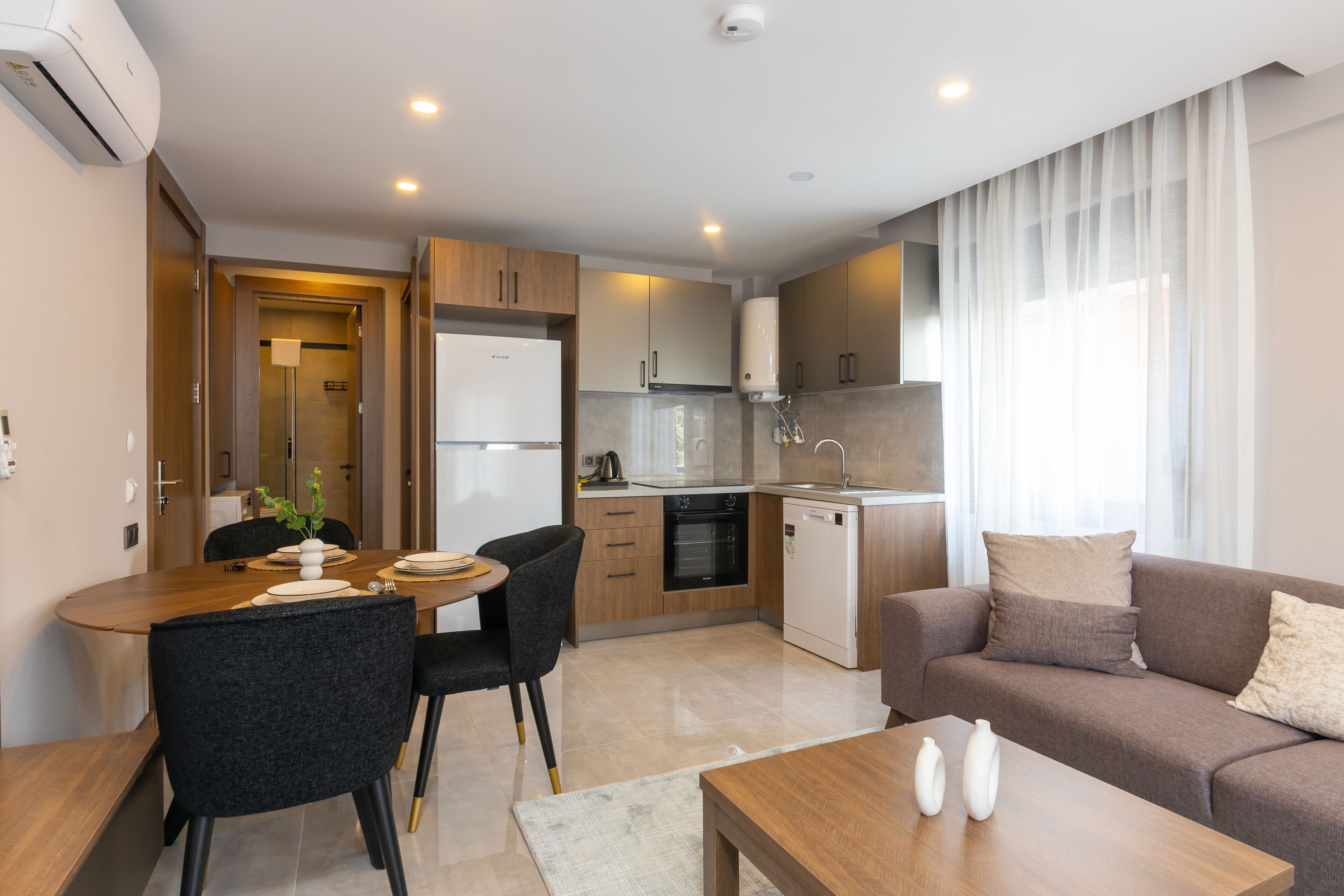 Bi Suites