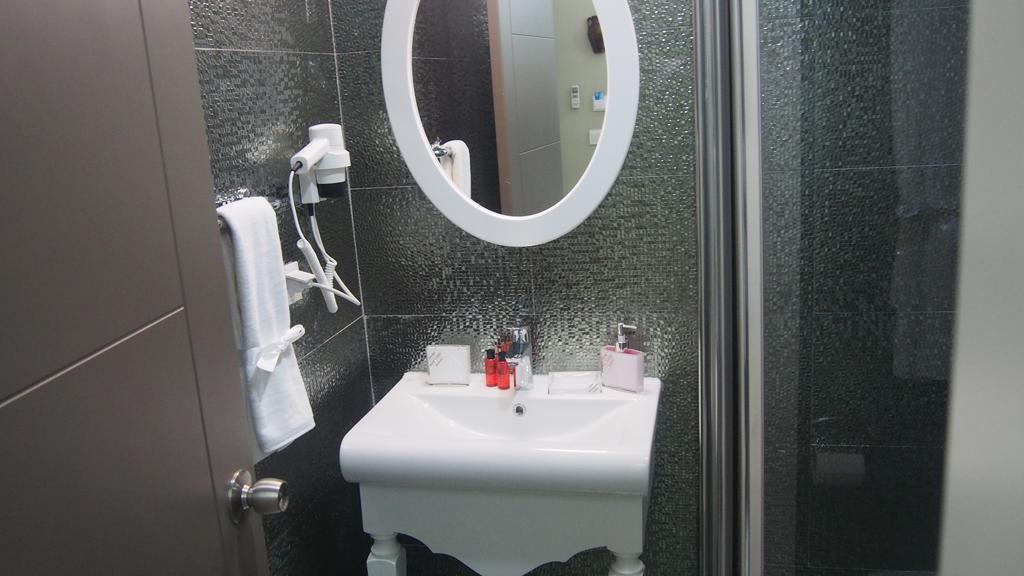 Microyal Hotel