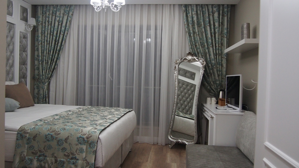 Microyal Hotel