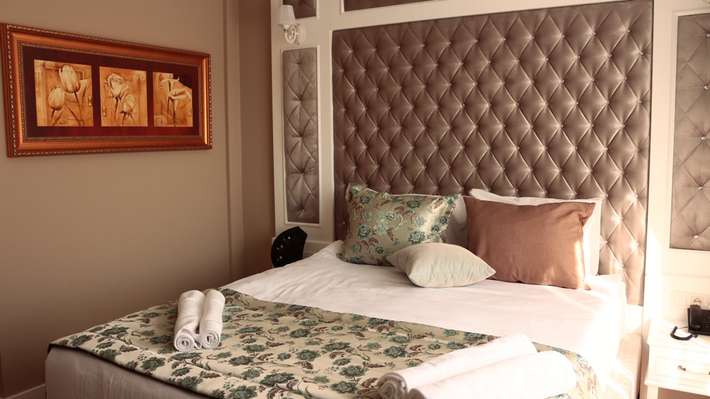 Microyal Hotel