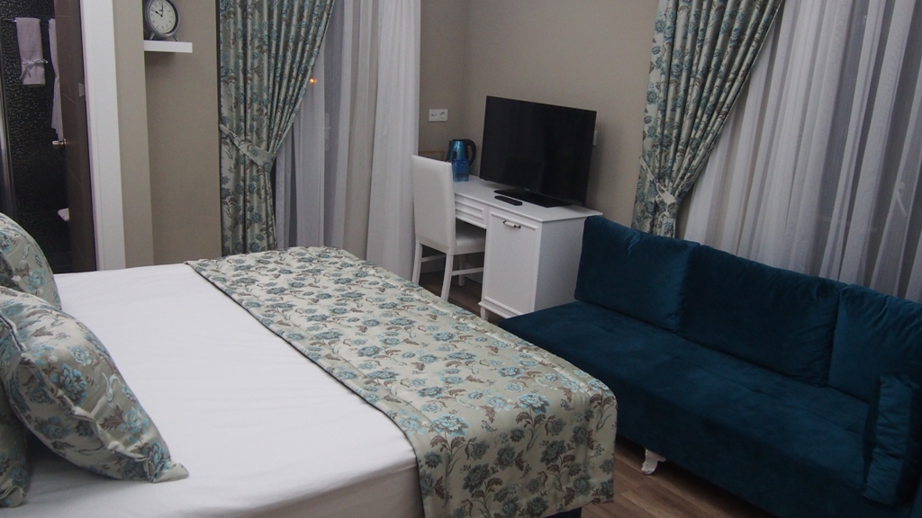 Microyal Hotel
