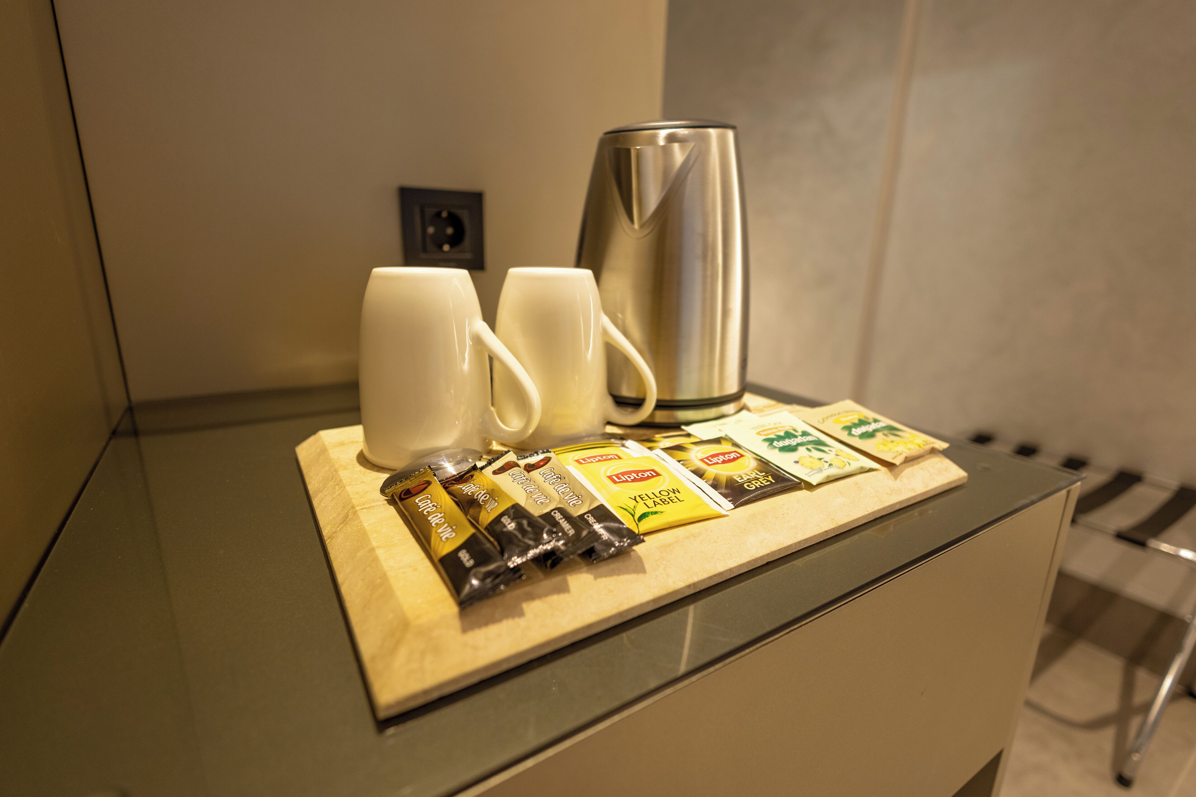 Four Hills Hotel