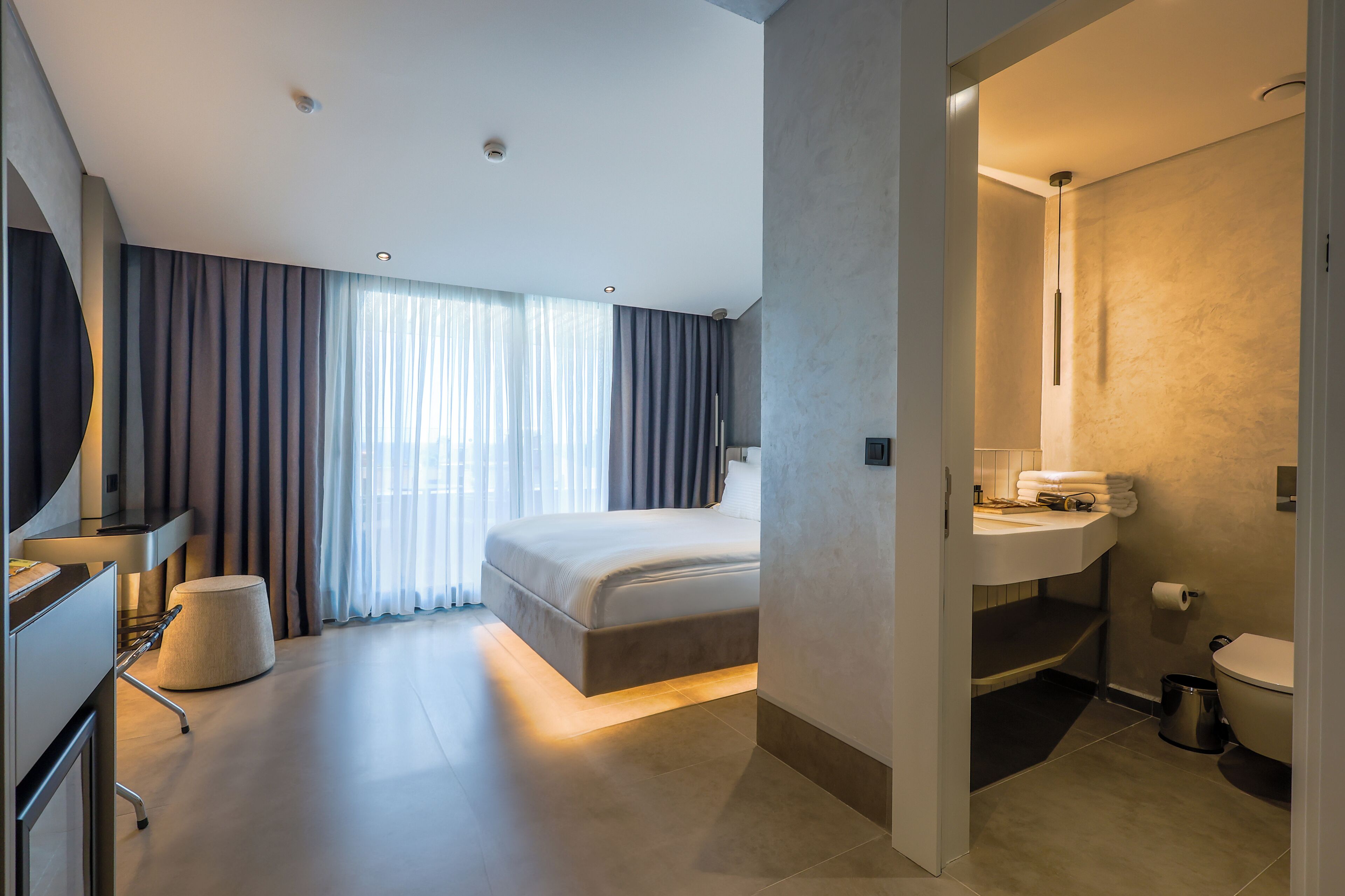 Four Hills Hotel
