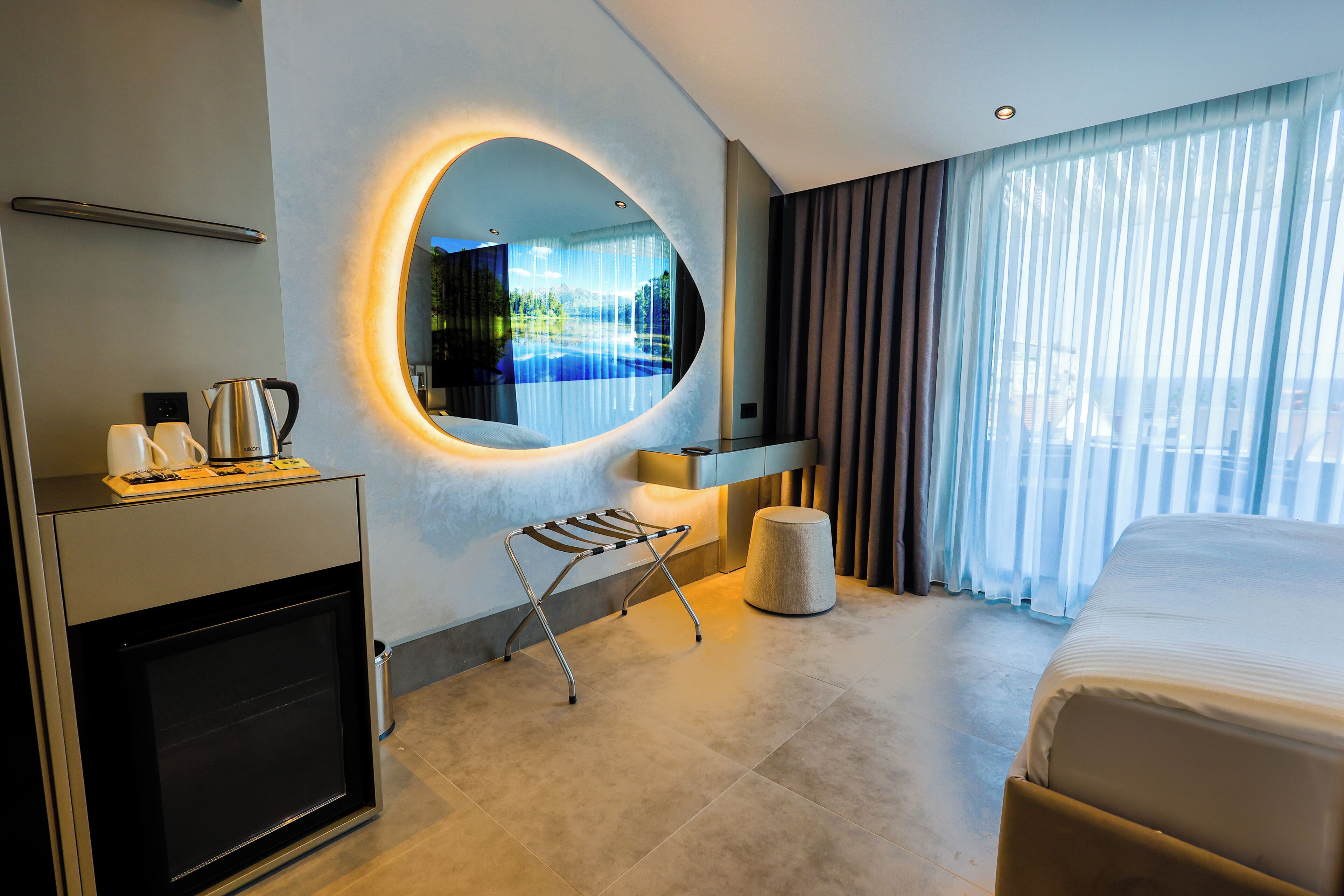 Four Hills Hotel