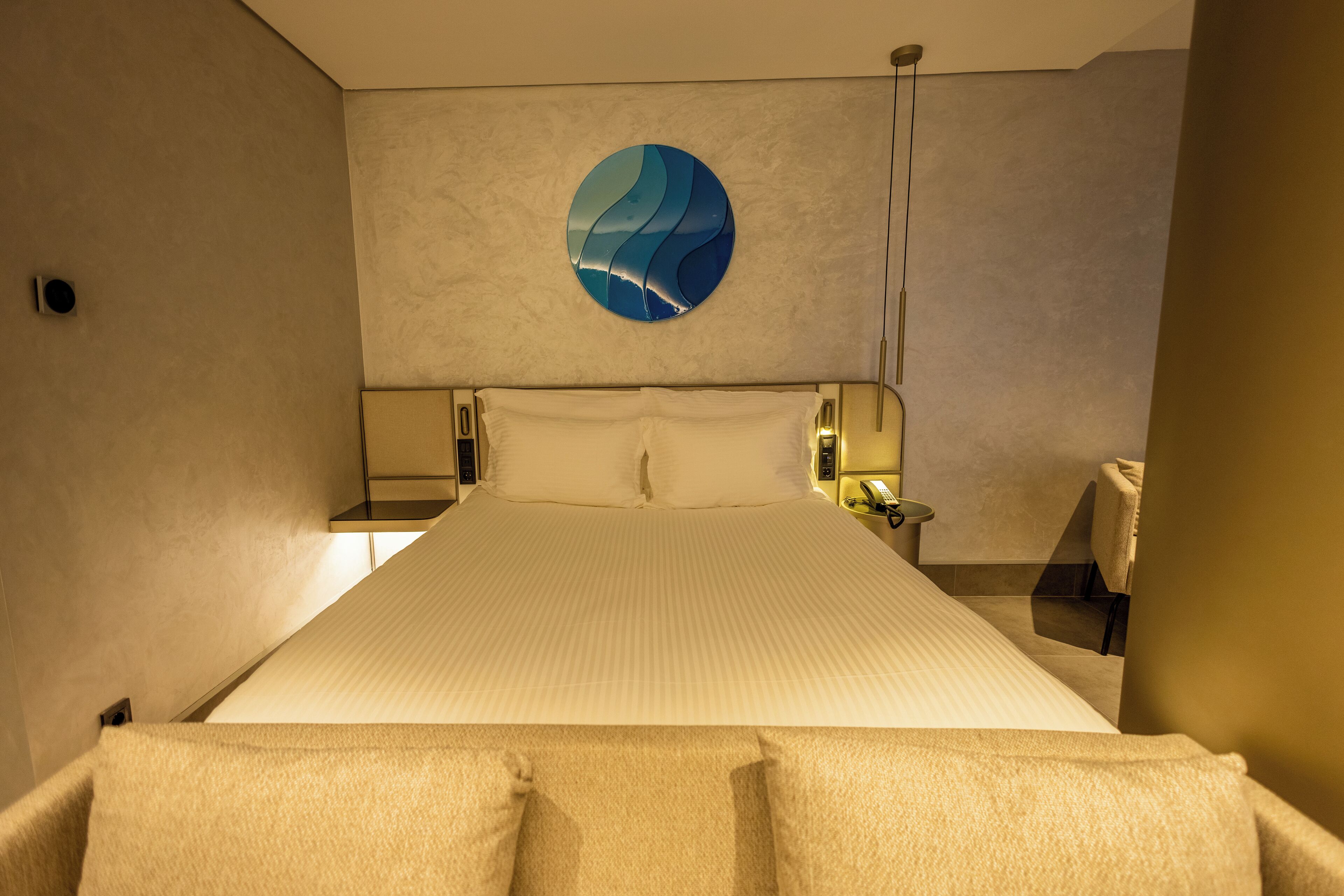 Four Hills Hotel