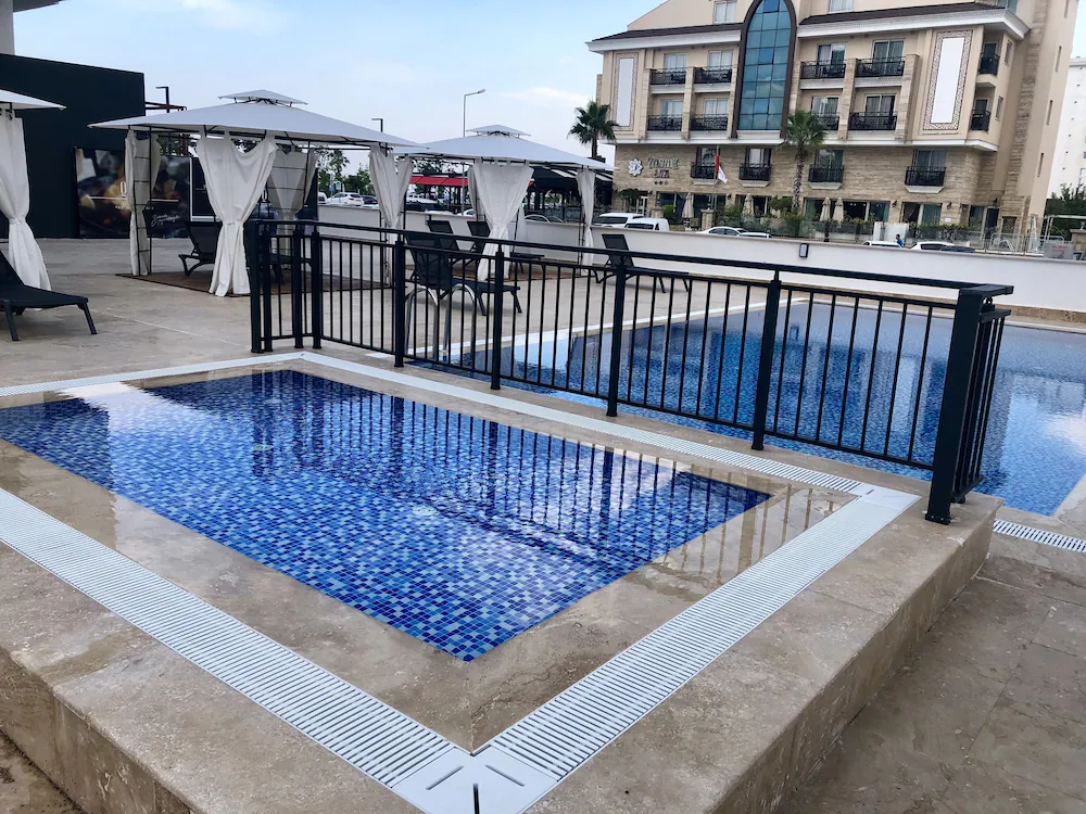 Only One Suites & Residence