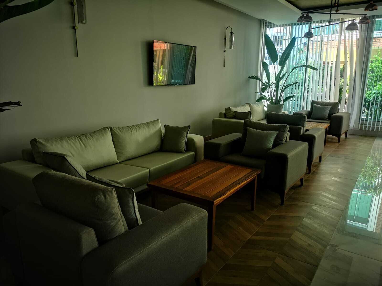 Pearly Hotel