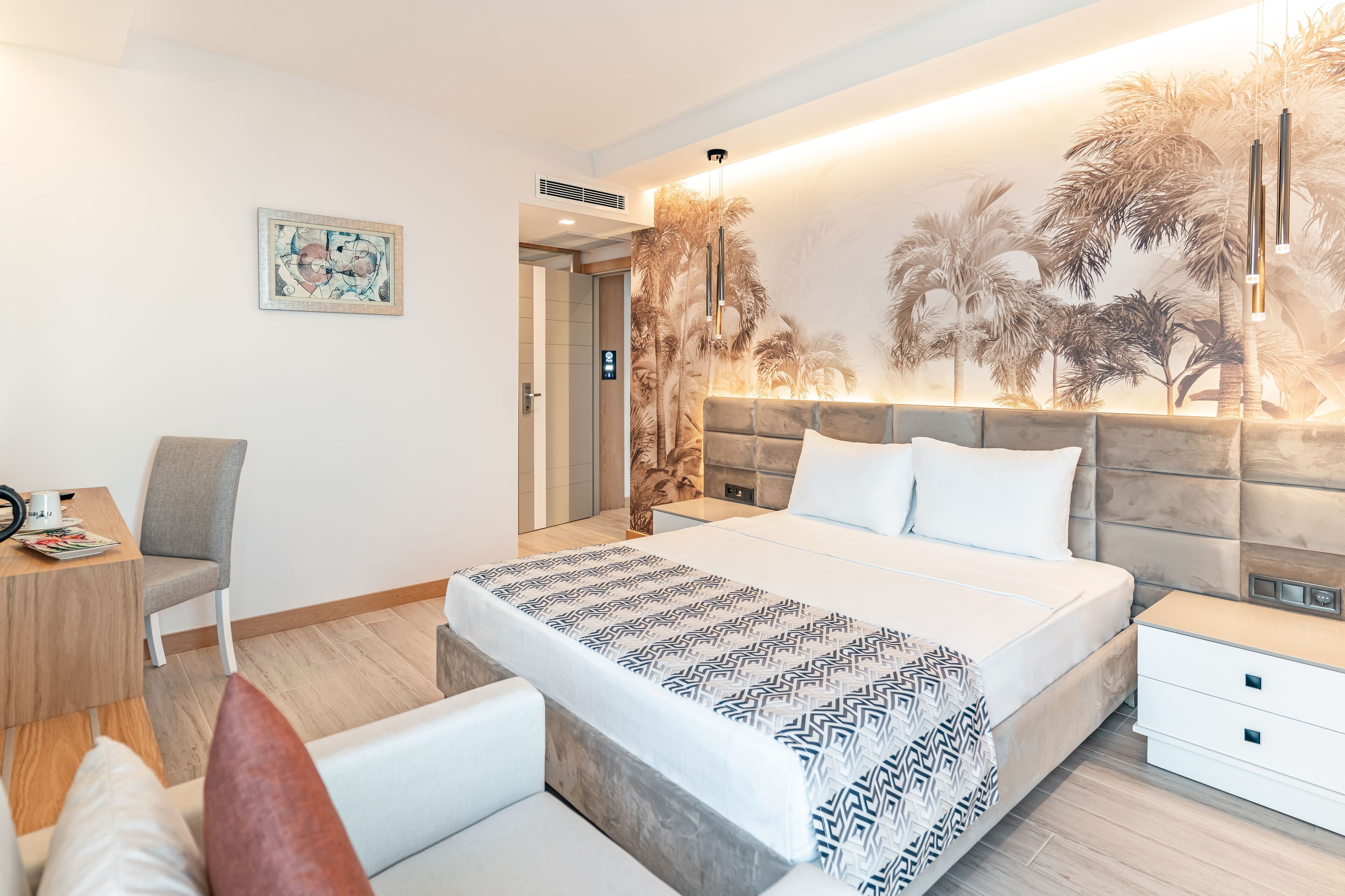 Pearly Hotel