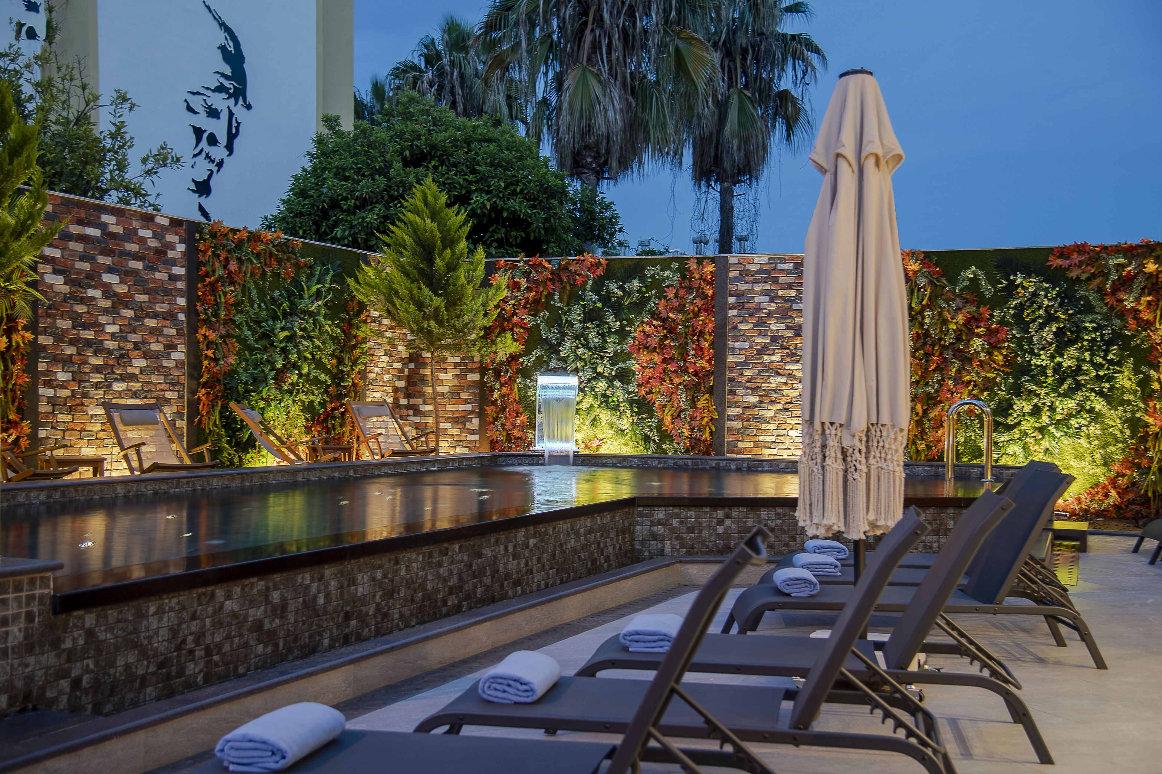 Sealife Royal Suites