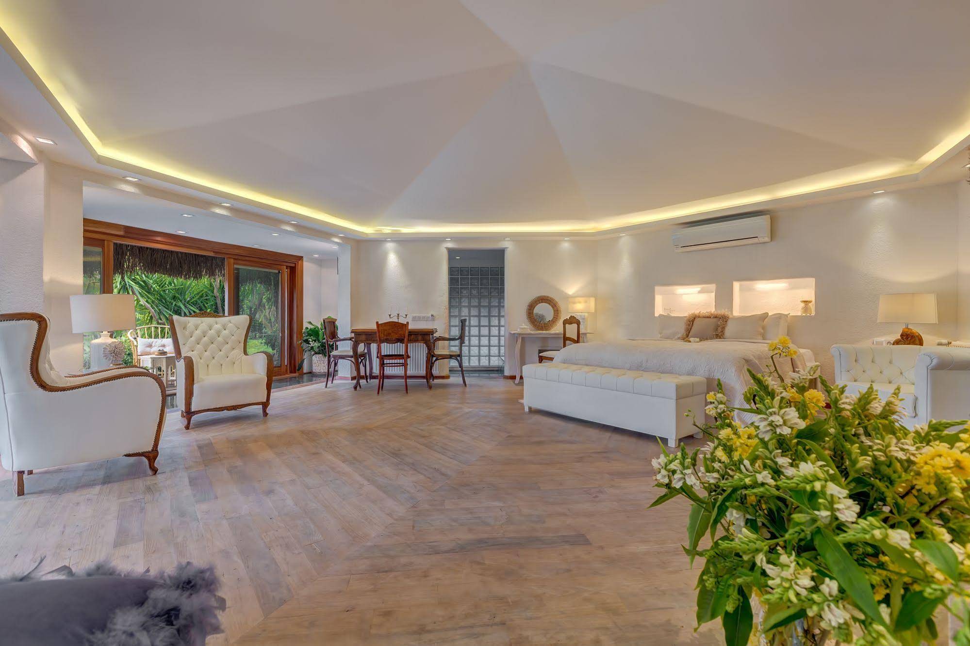 Olympos Lodge