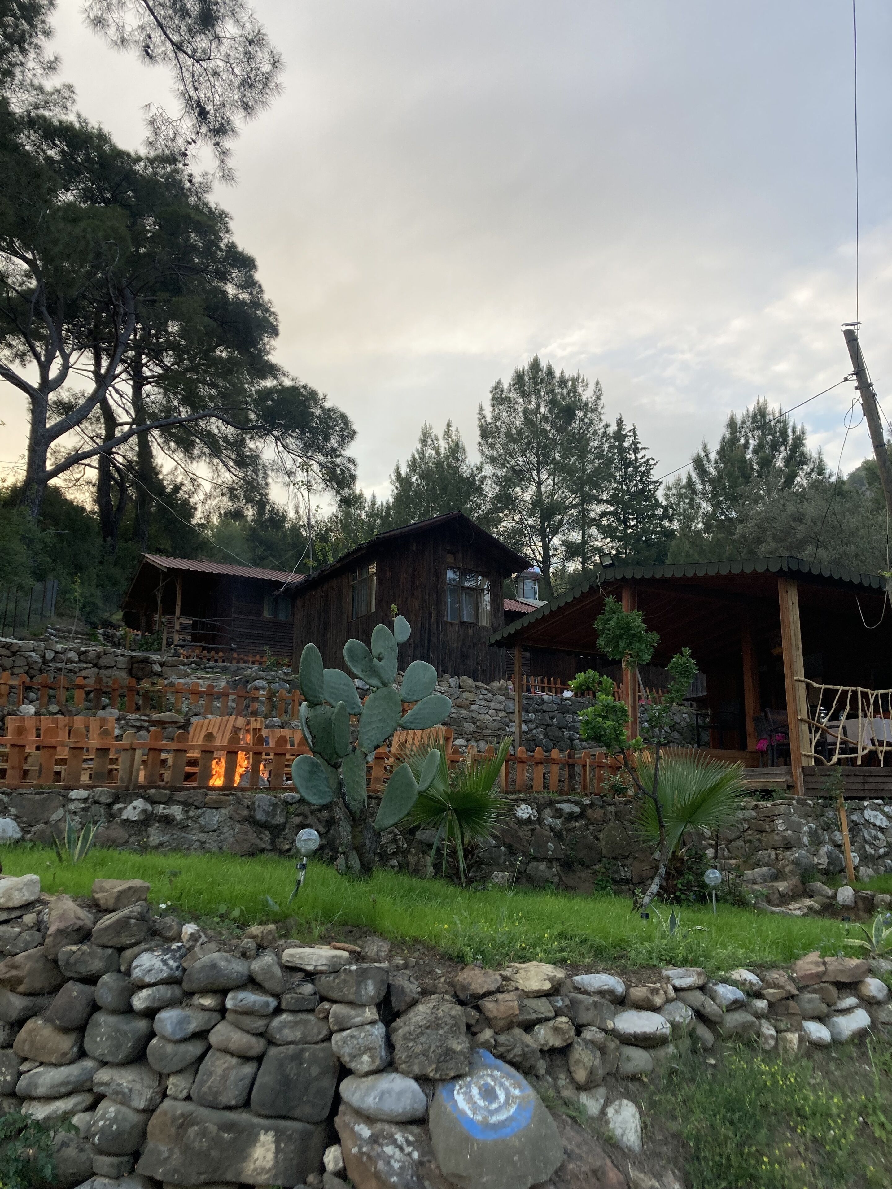 Rosebud Lodge