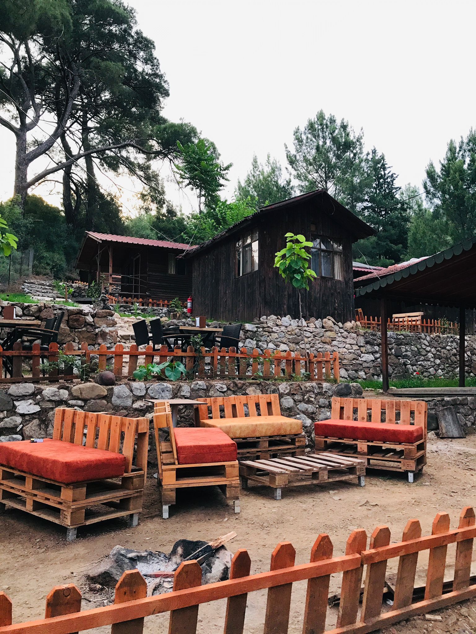 Rosebud Lodge