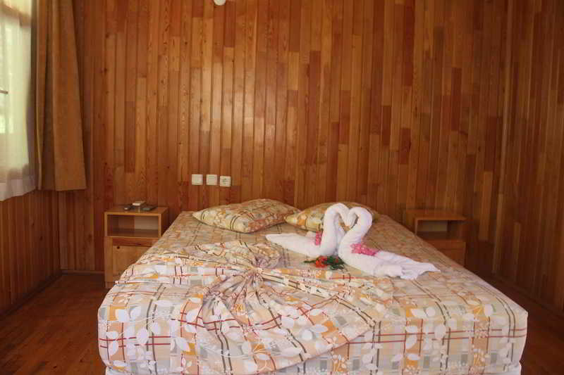 Türkmen Tree Houses