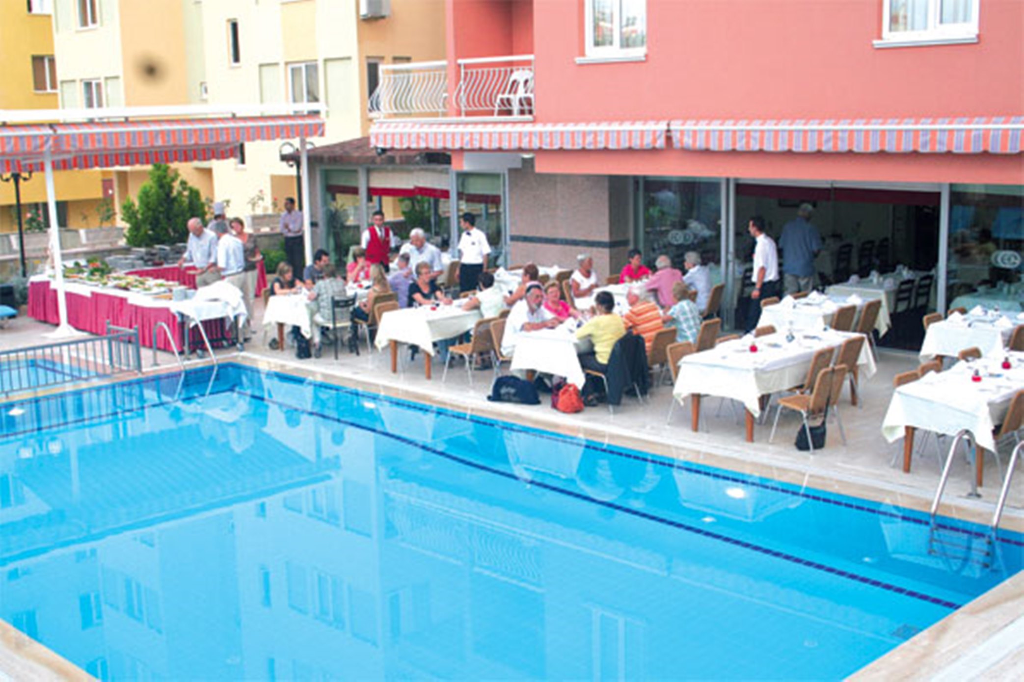 Lara Dinc Hotel