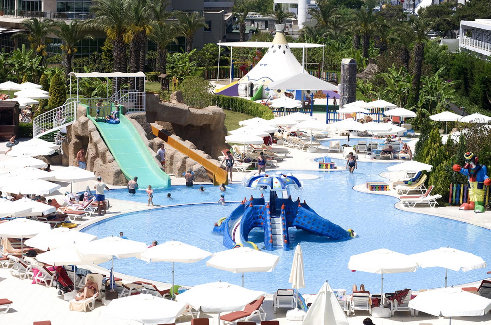 Miracle Resort Hotel