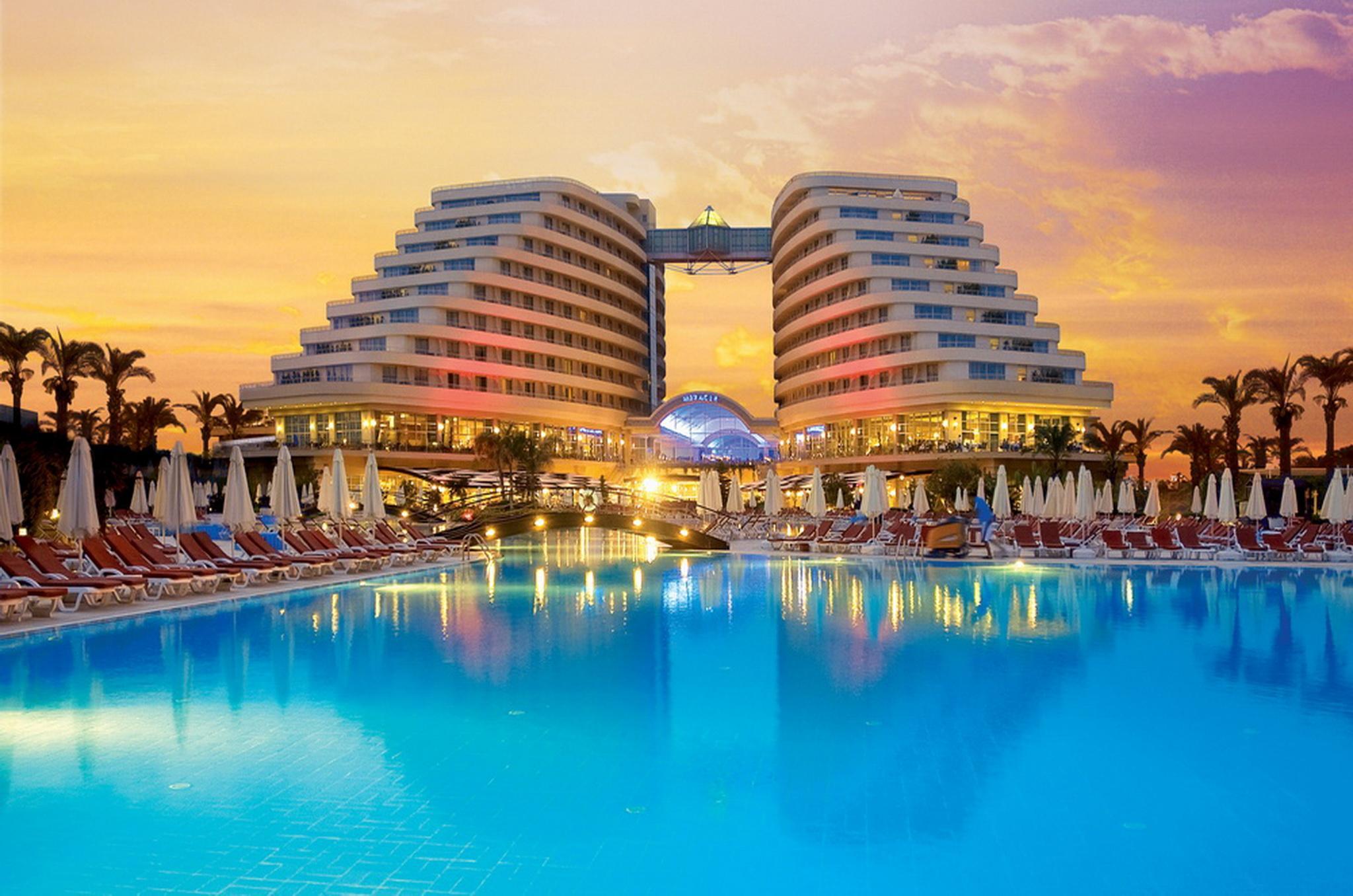 Miracle Resort Hotel