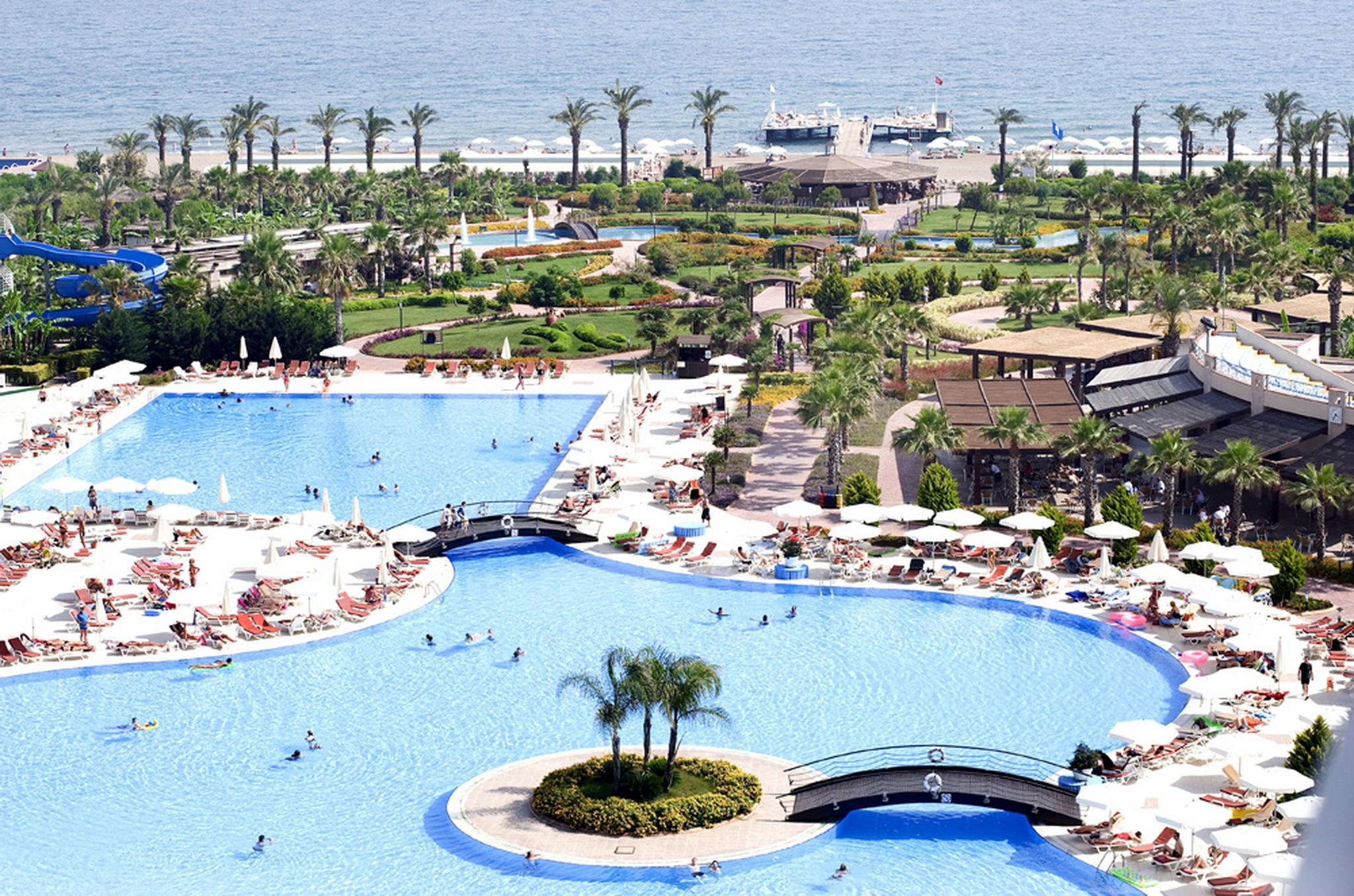 Miracle Resort Hotel